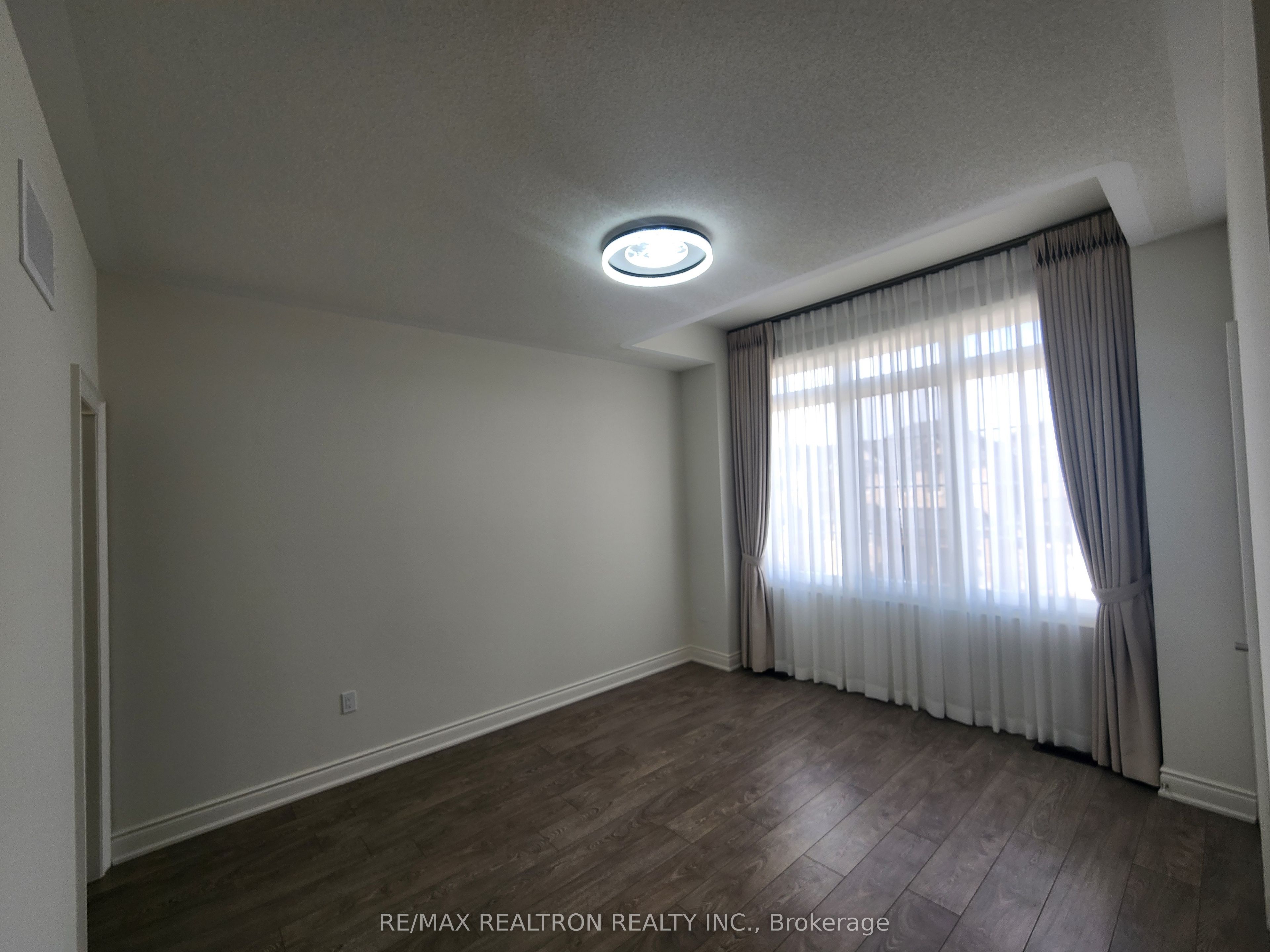 19 Monticola Avenue Upper 1 Bedroom, Richmond Hill, ON L4B 0J1 photo 5