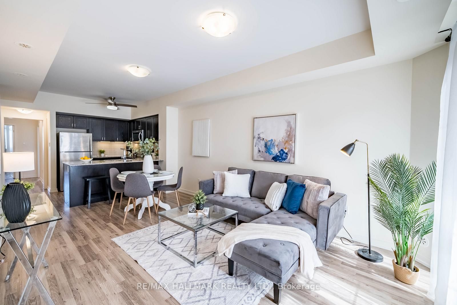 7 Bellcastle Gate 232, Whitchurch-Stouffville, ON L4A 0W5