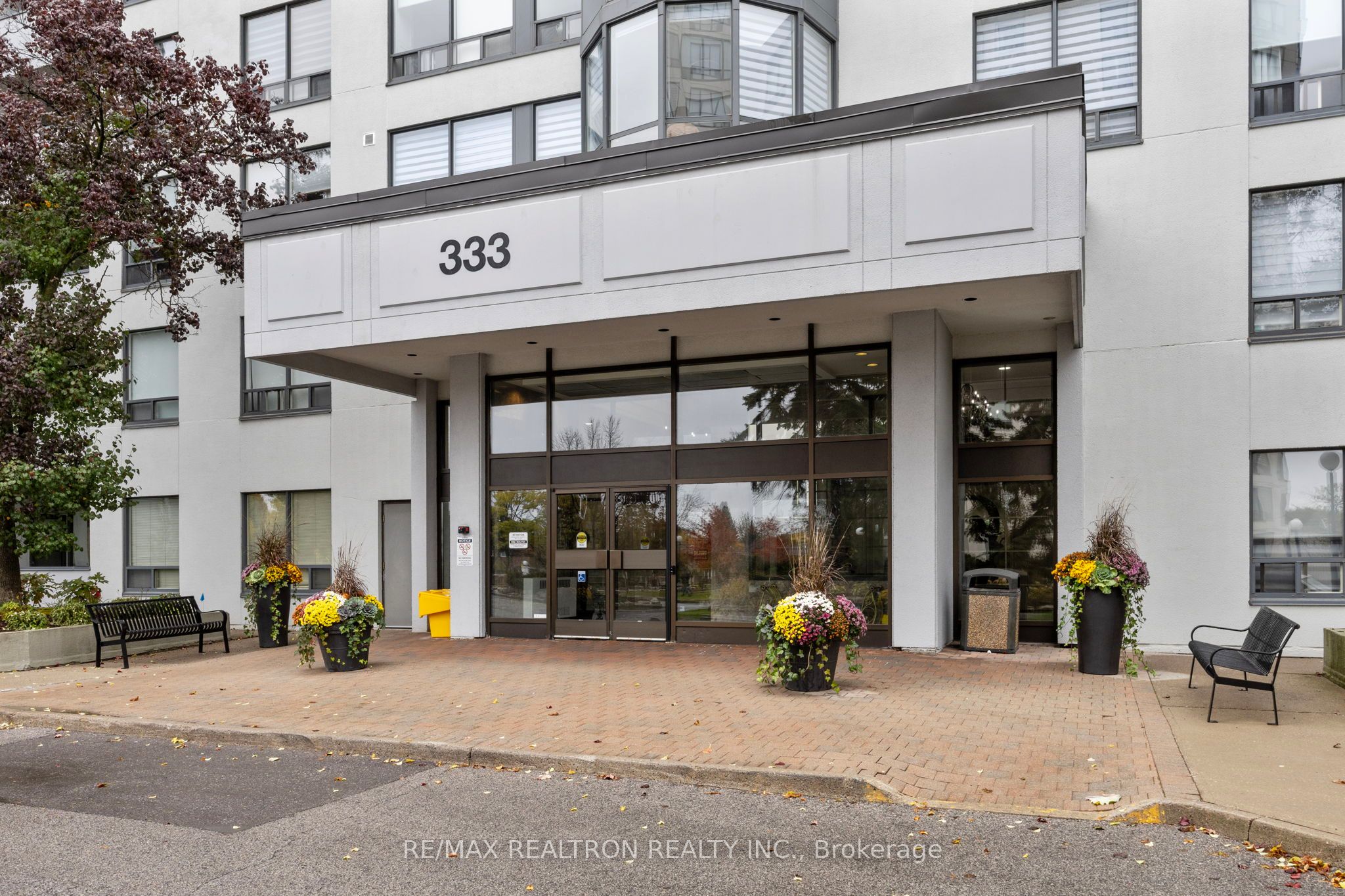 333 Clark Avenue W 316, Vaughan, ON L4J 7K4 photo 3