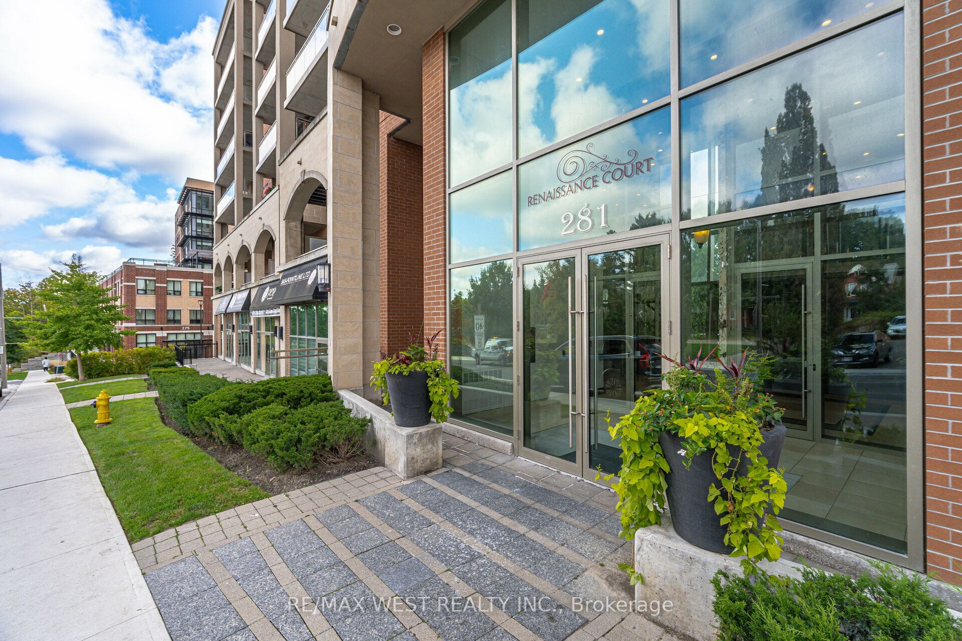 281 Woodbridge Avenue 509, Vaughan, ON L4L 0C6