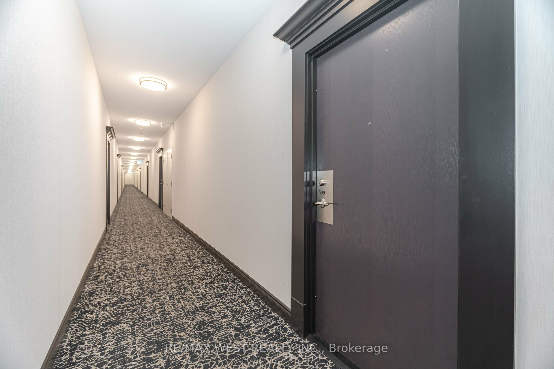 281 Woodbridge Avenue 509, Vaughan, ON L4L 0C6 photo 5