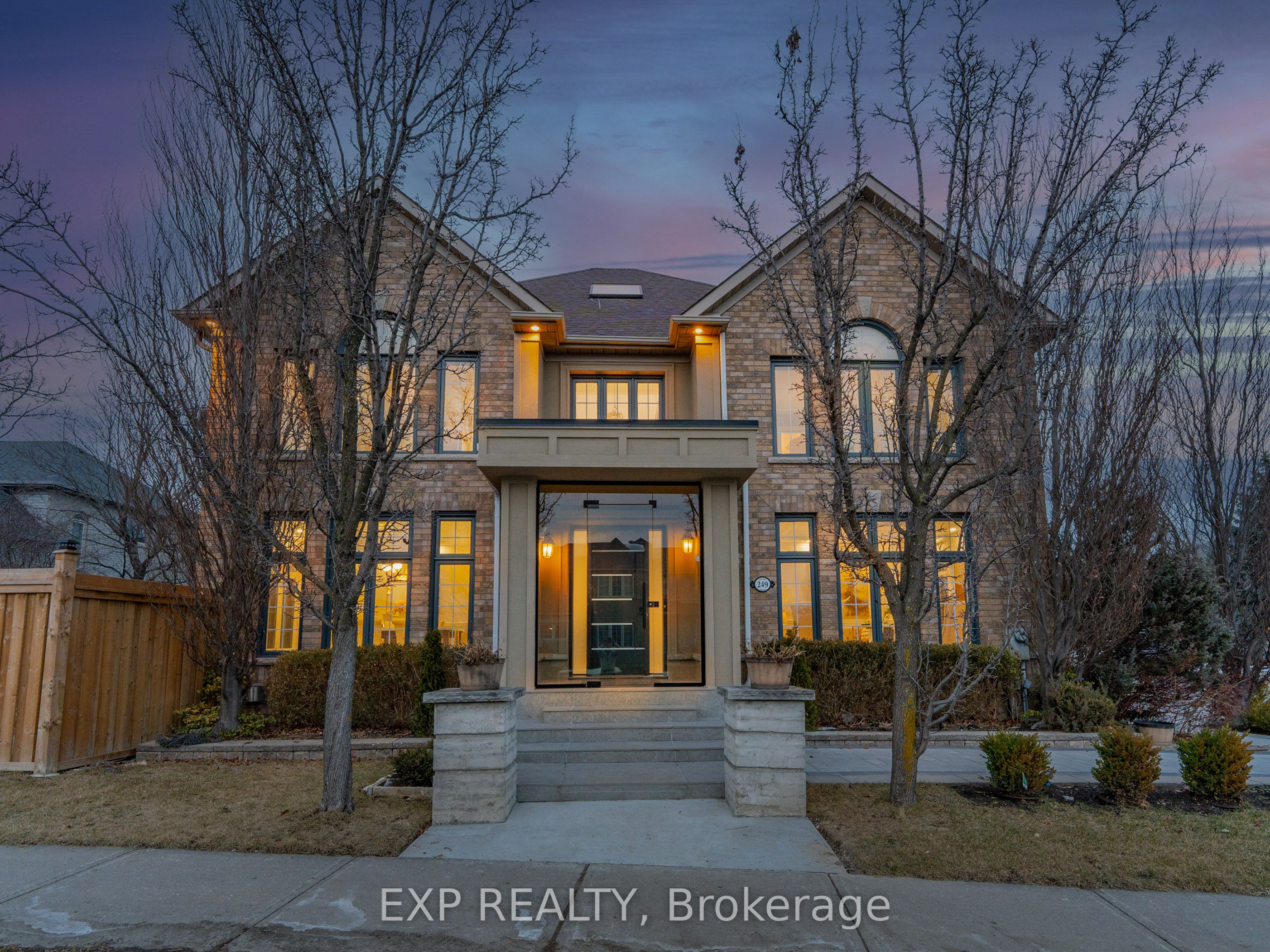 249 Boake Trail, Richmond Hill, ON L4B 4B4 photo 3