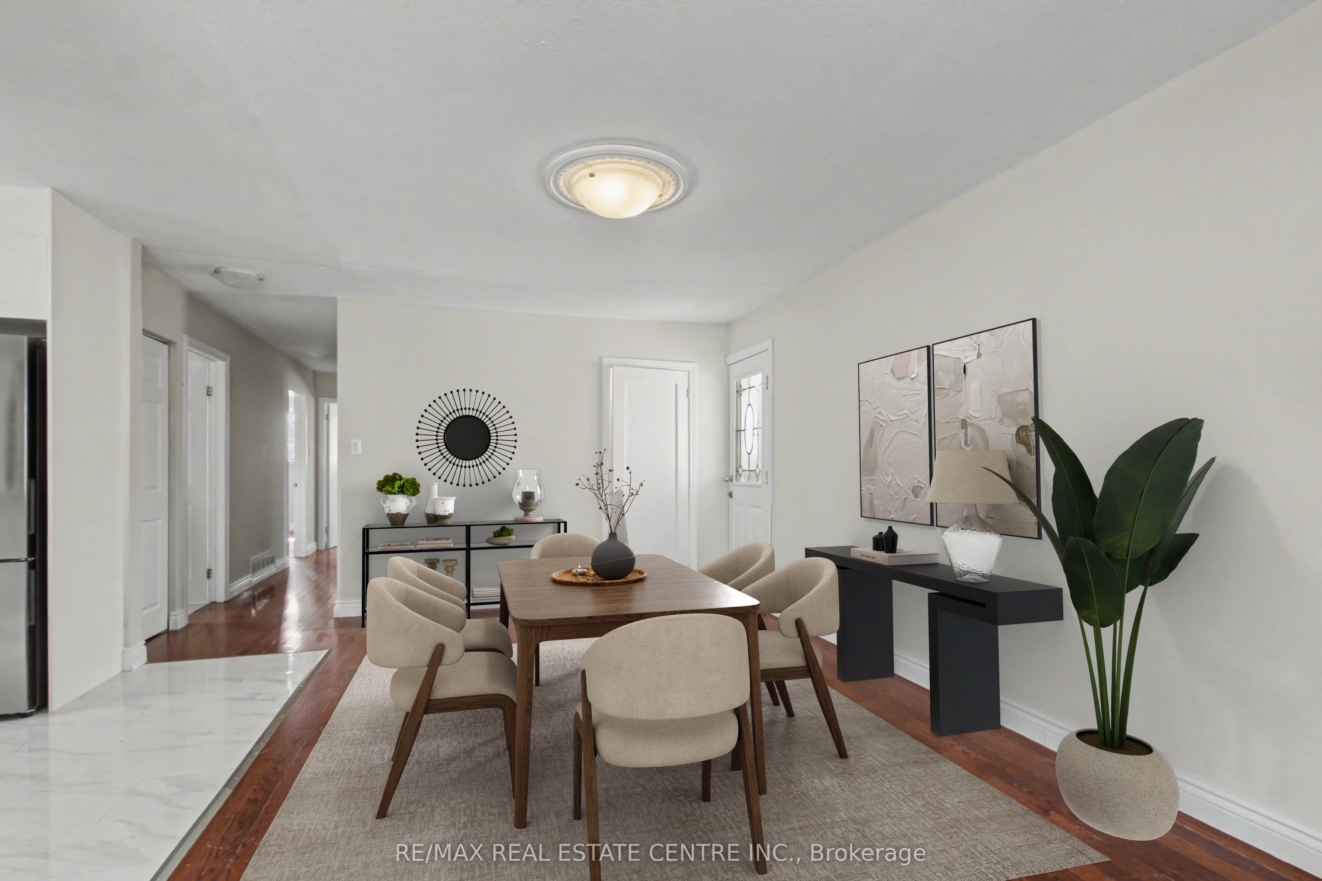 61 Romfield Circuit, Markham, ON L3T 3H4 photo 4