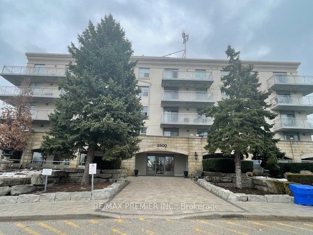 2500 Rutherford Road 311, Vaughan, ON L4K 2N8