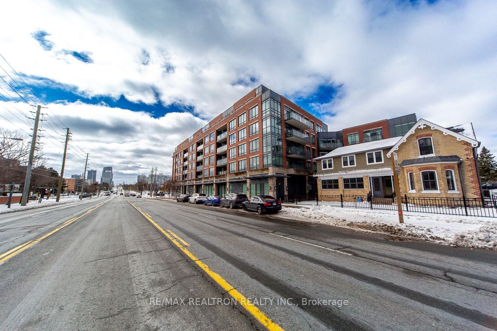 7608 Yonge Street 624, Vaughan, ON L4J 0J5