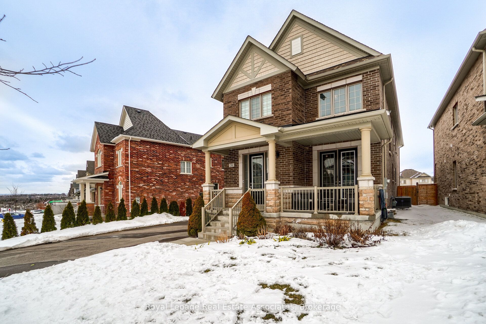 24 Burke Street, New Tecumseth, ON L9R 0N6 photo 3