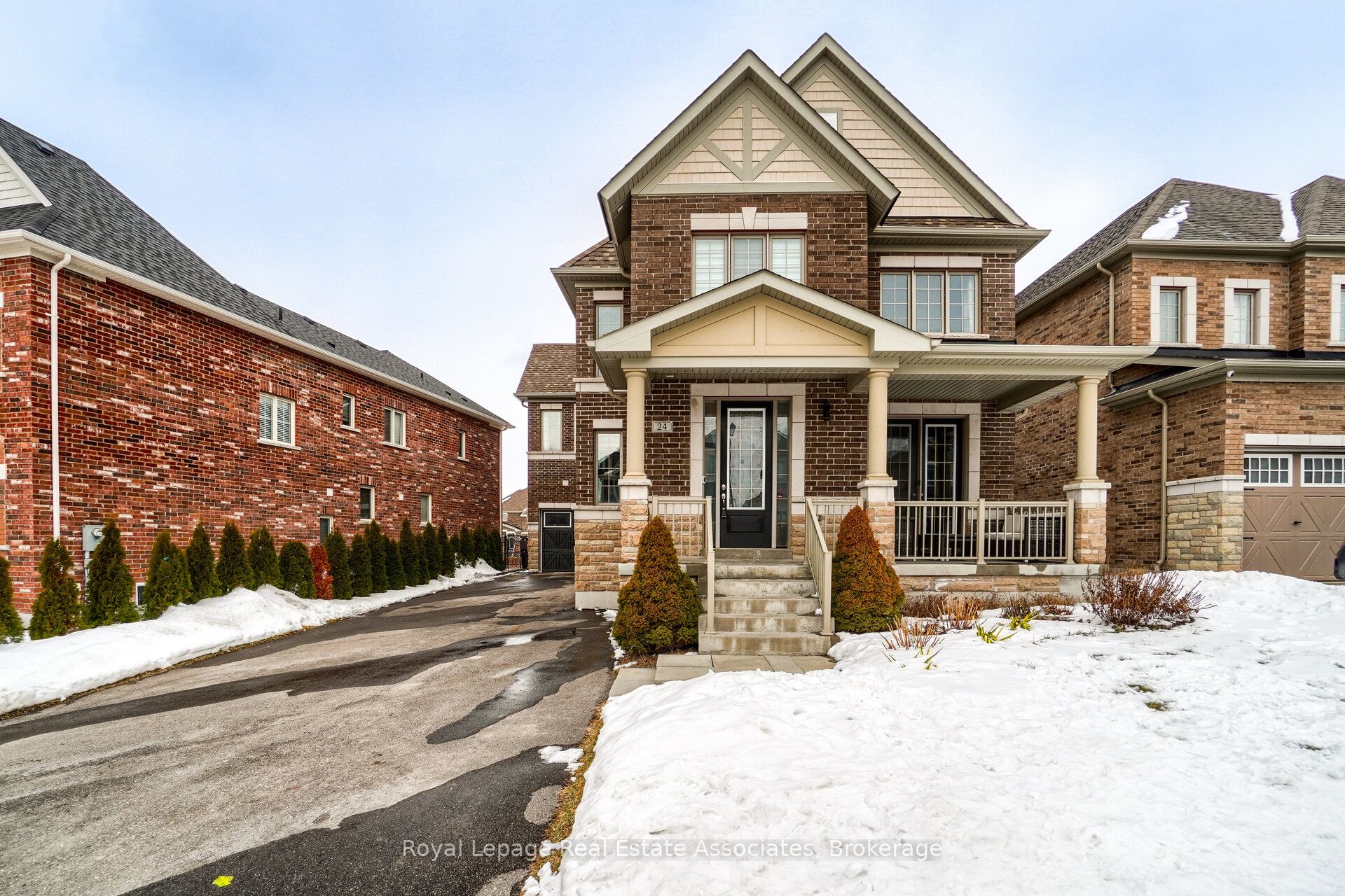 24 Burke Street, New Tecumseth, ON L9R 0N6 photo 4