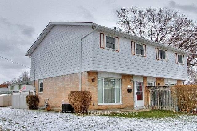 701 Leeder Court, Newmarket, ON L3Y 5A8 photo 2