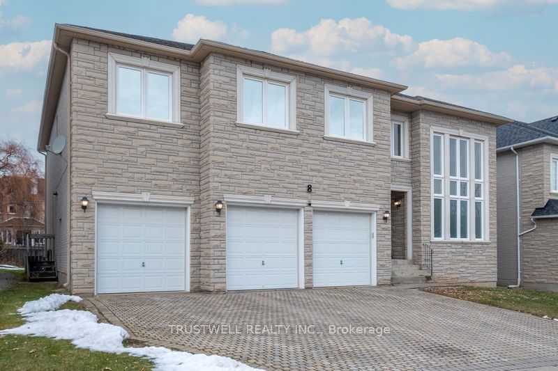 8 Ridgley Court, Richmond Hill, ON L4B 4N3 photo 2