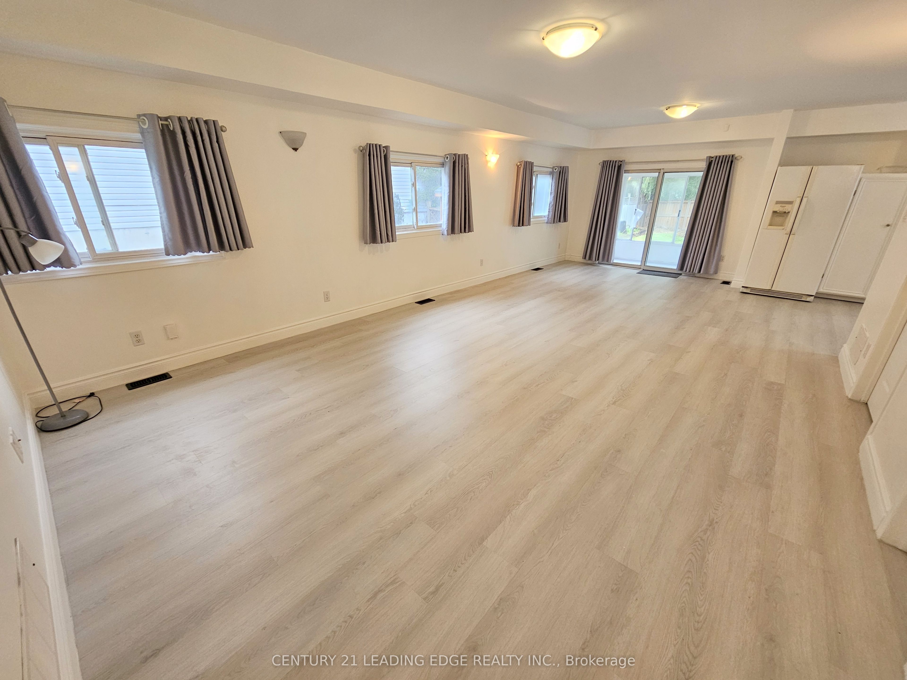 261 Parkway Avenue, Georgina, ON L4P 2W1 photo 4