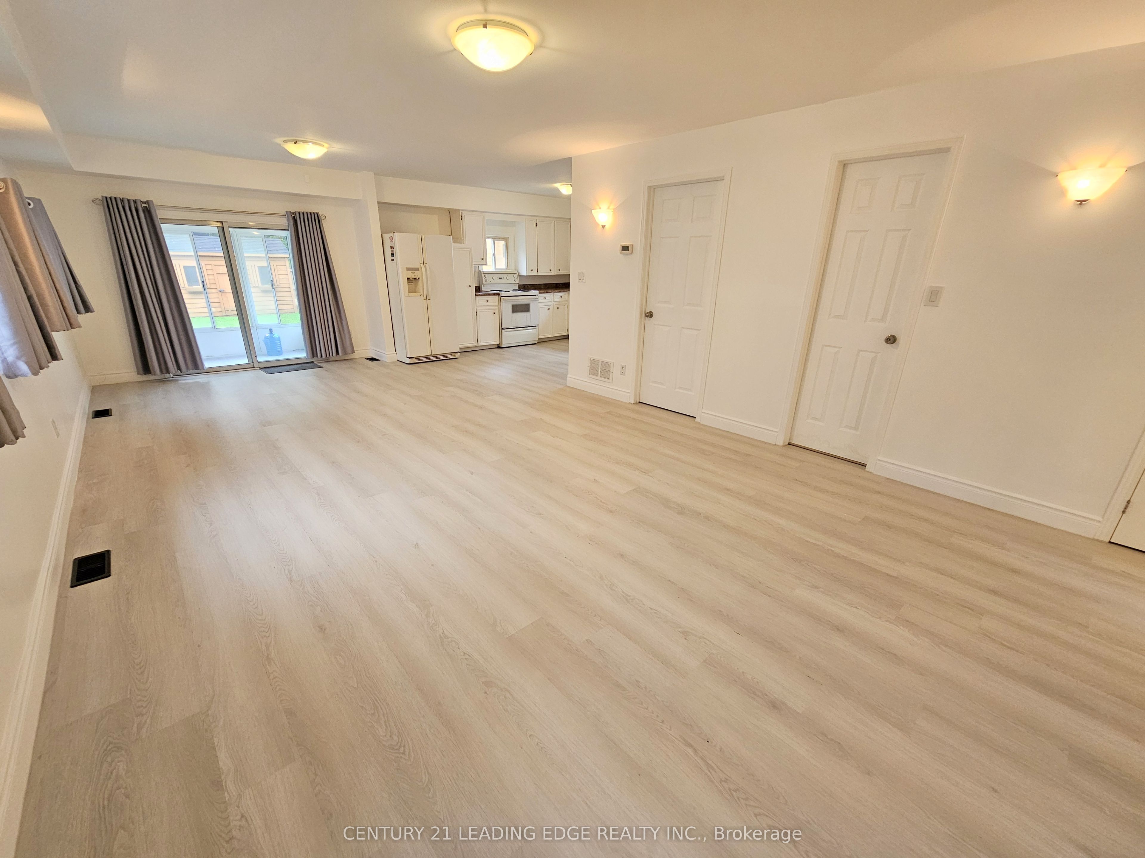 261 Parkway Avenue, Georgina, ON L4P 2W1 photo 5