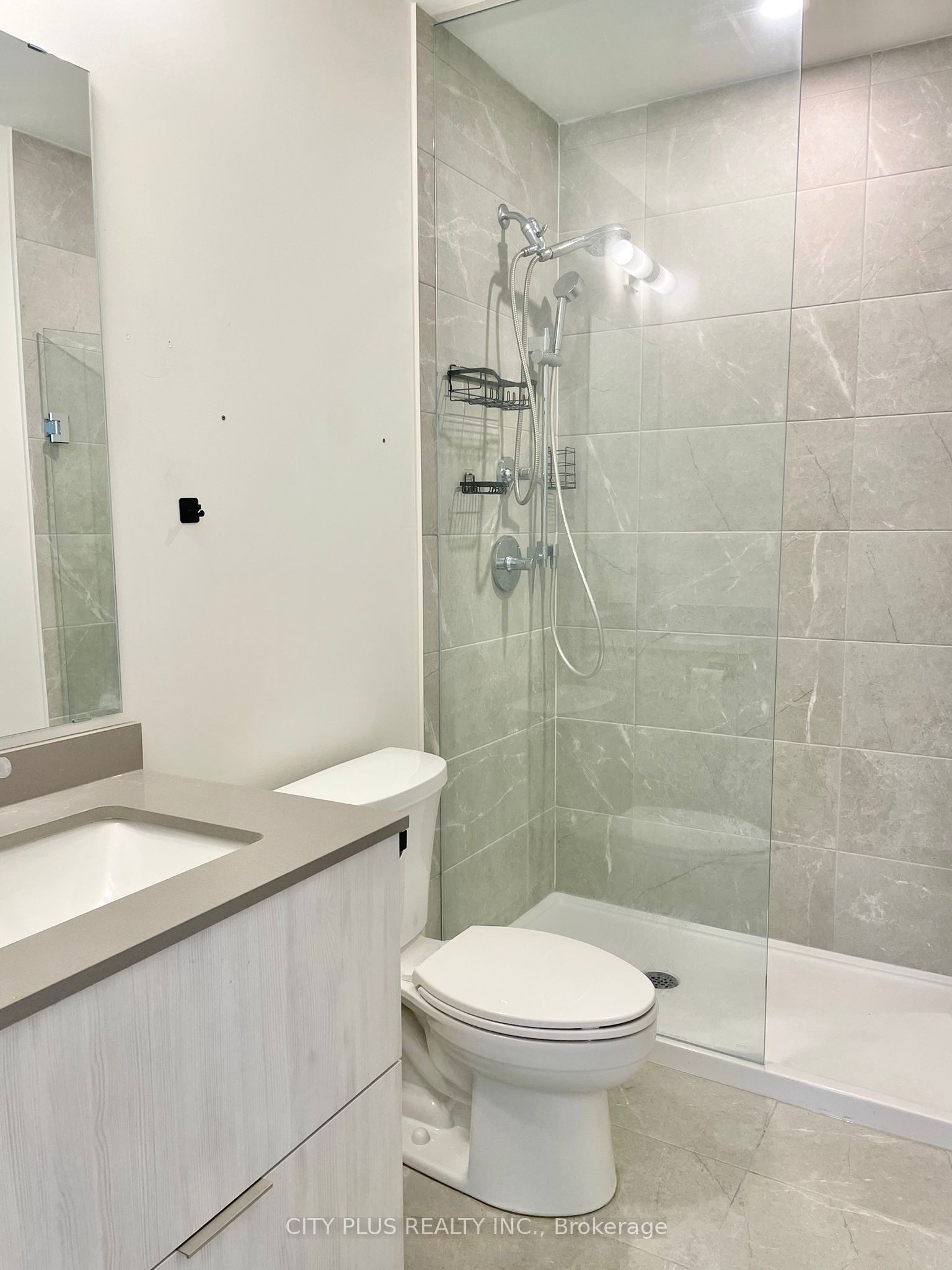 12 David Eyer Road 1130, Richmond Hill, ON L4S 0N4 photo 4