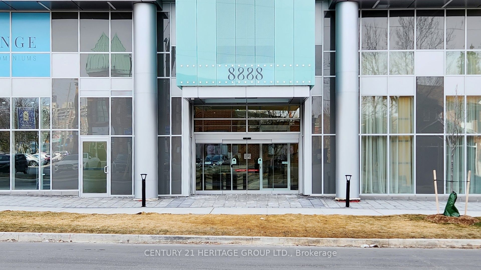 8888 Yonge Street 708, Richmond Hill, ON L4C 5V6