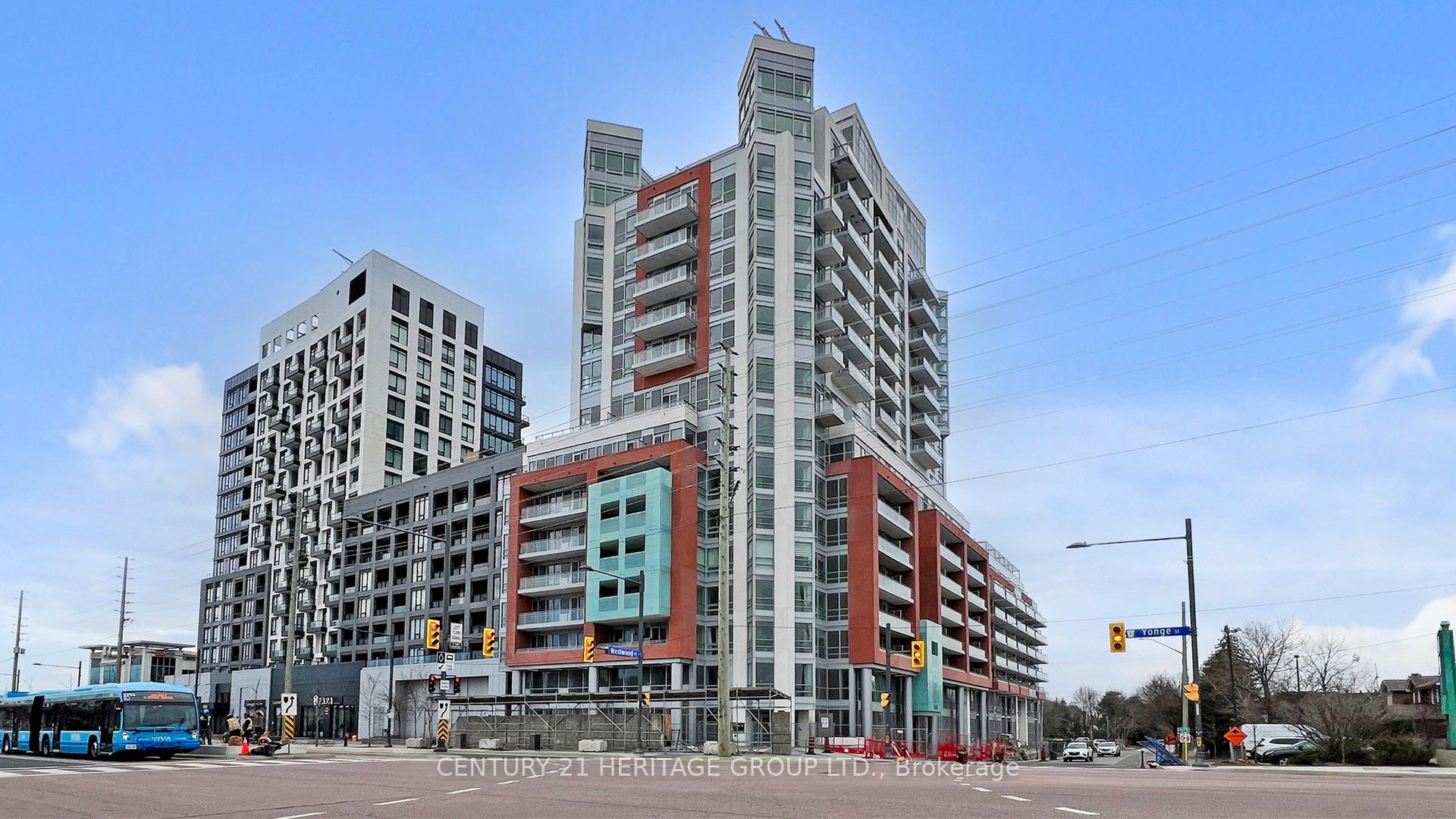 8888 Yonge Street 708, Richmond Hill, ON L4C 5V6 photo 3