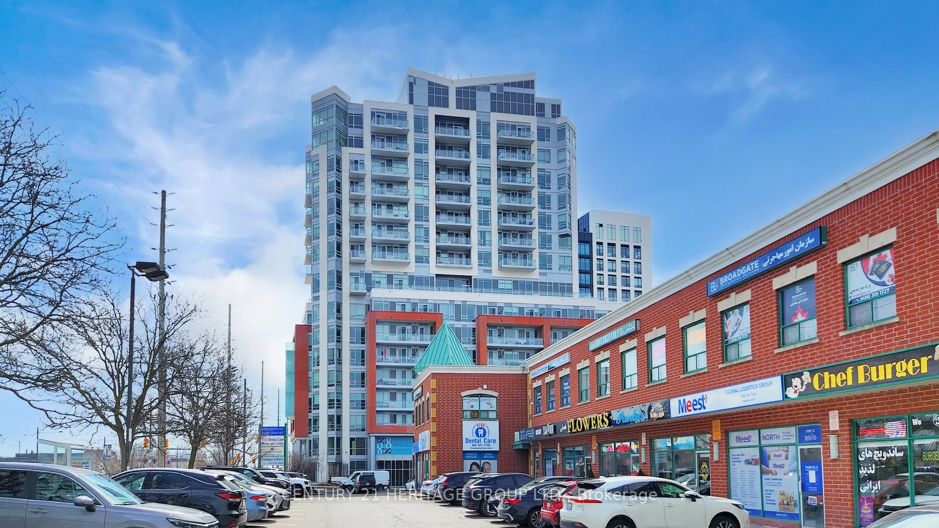 8888 Yonge Street 708, Richmond Hill, ON L4C 5V6 photo 4