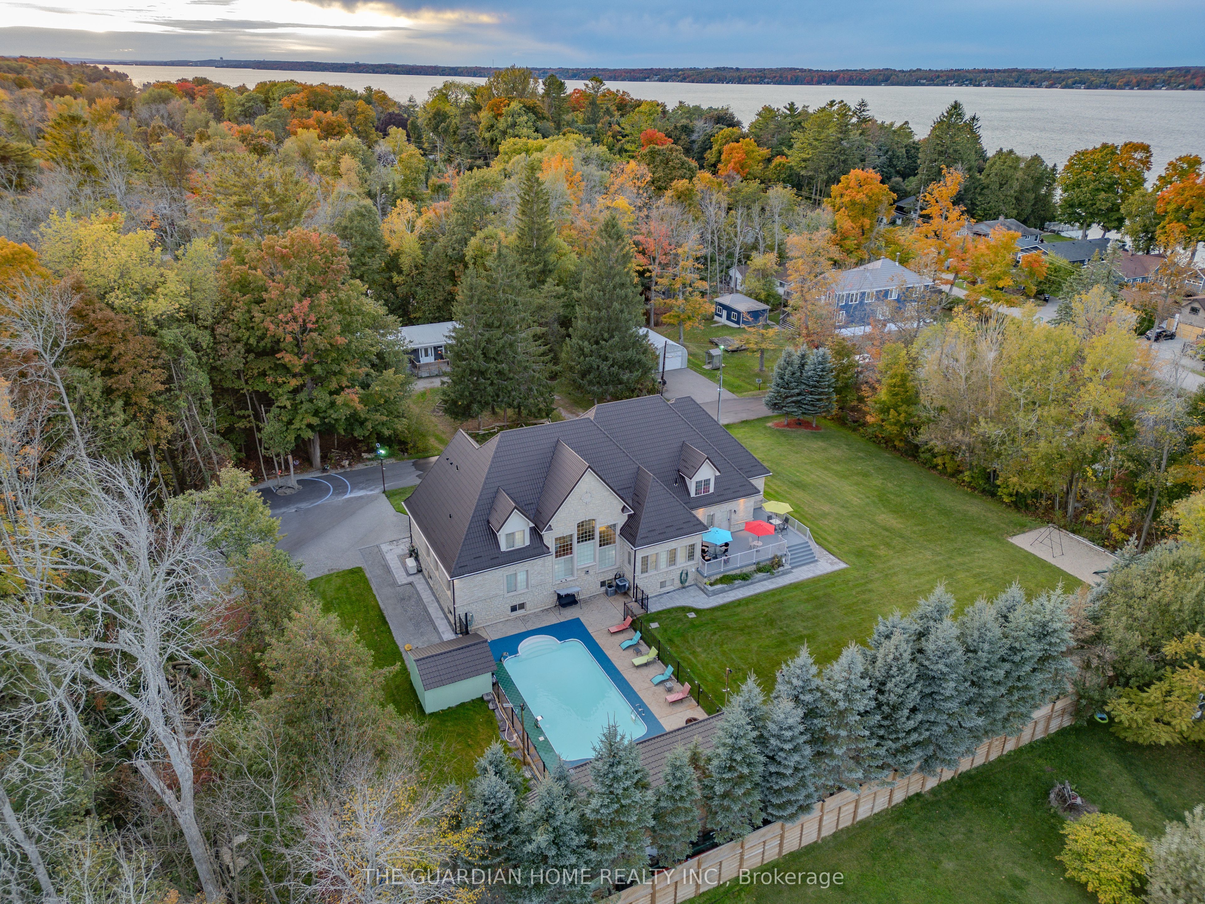 3965 Algoma Avenue, Innisfil, ON L9S 2M1 photo 4