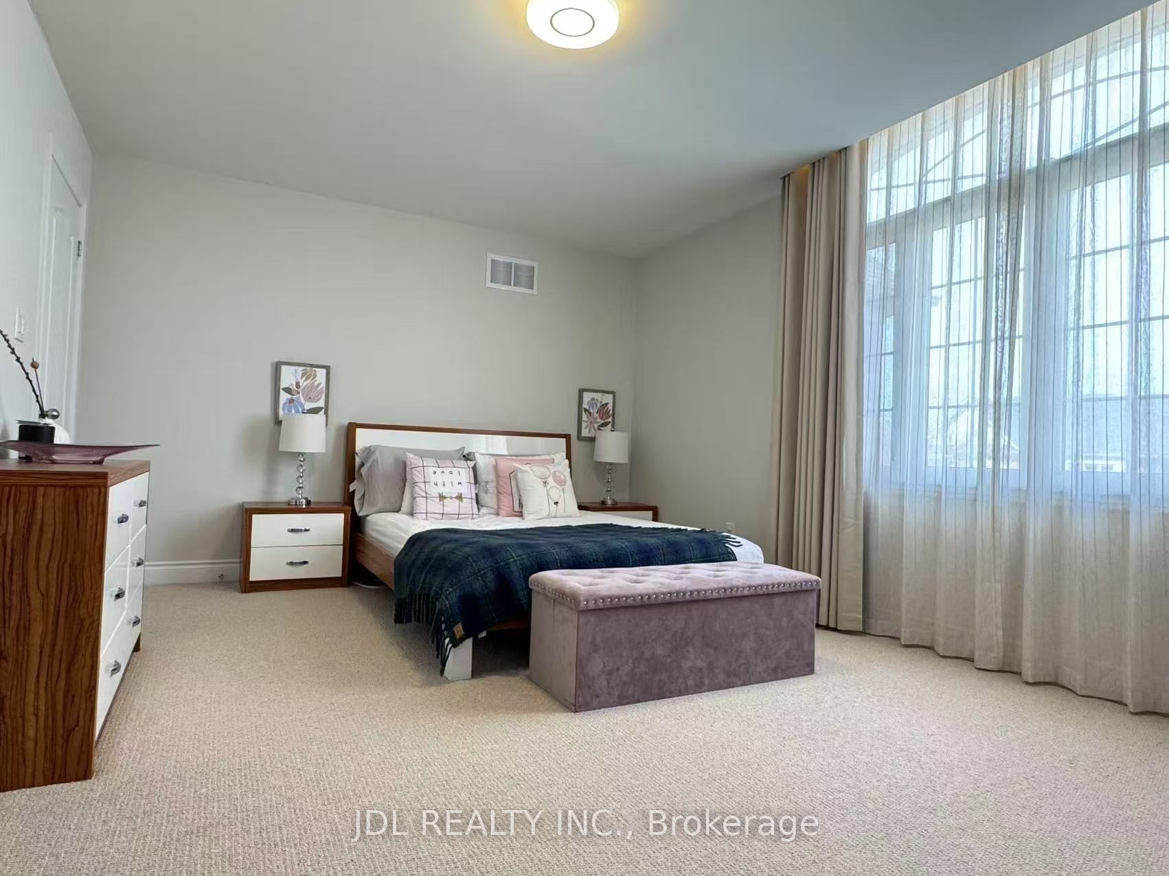 936 Goring Circle Second Floor room A, Newmarket, ON L3X 0B6 photo 2