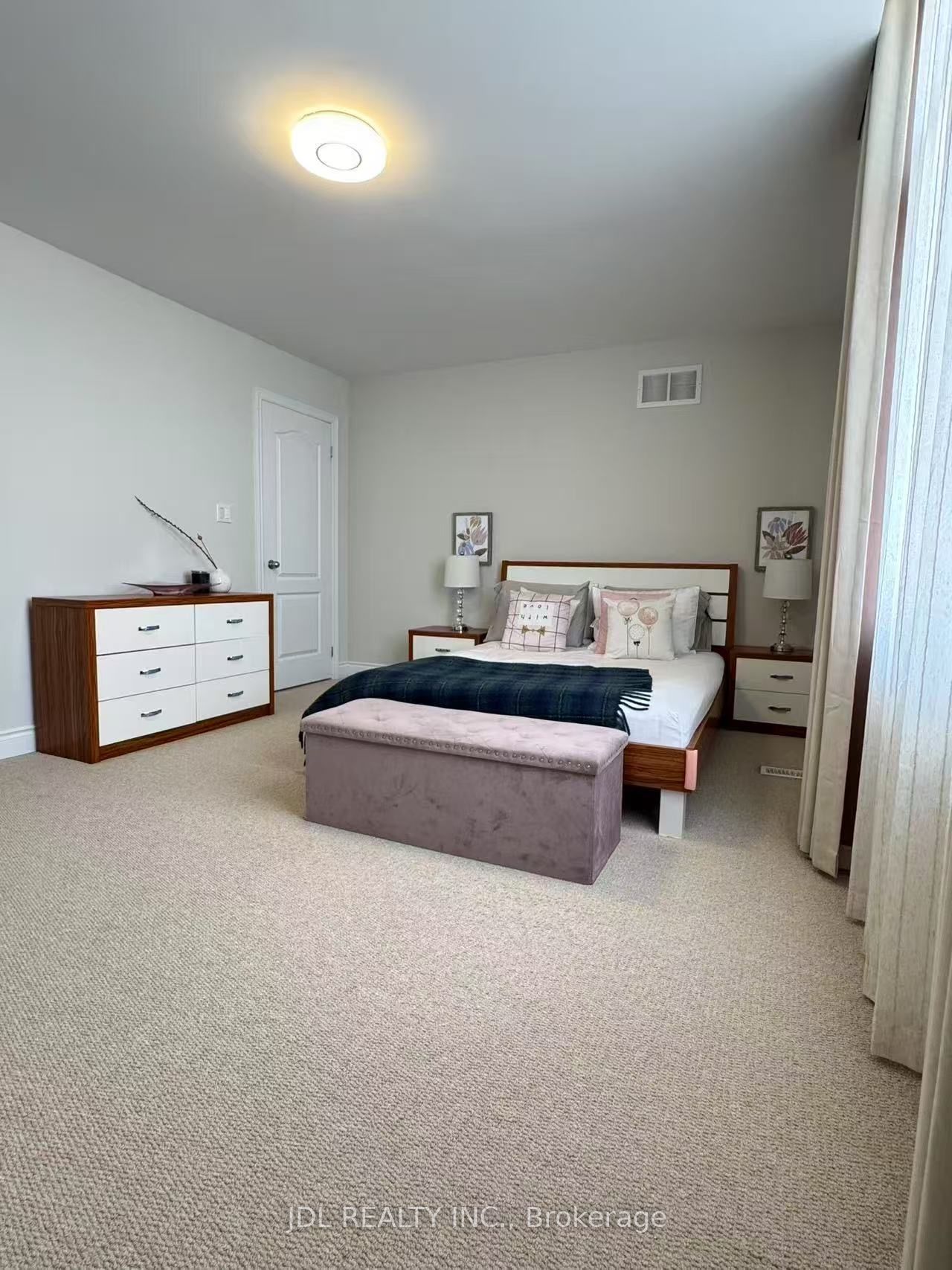936 Goring Circle Second Floor room A, Newmarket, ON L3X 0B6 photo 4