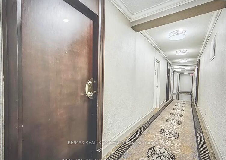 100 Promenade Circle 210, Vaughan, ON L4J 7W7 photo 5