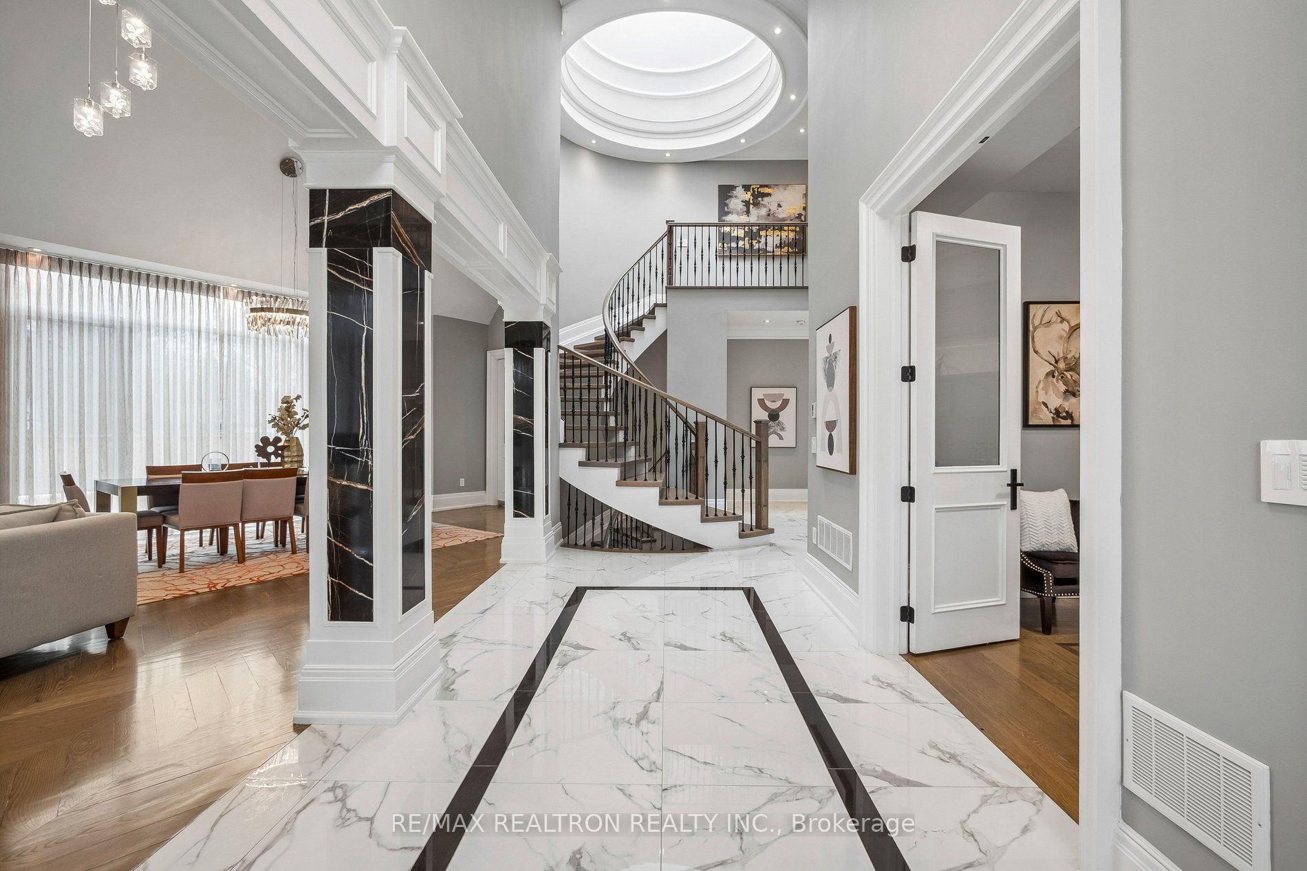 12 Miner Circle, Markham, ON L3R 1Y1 photo 4