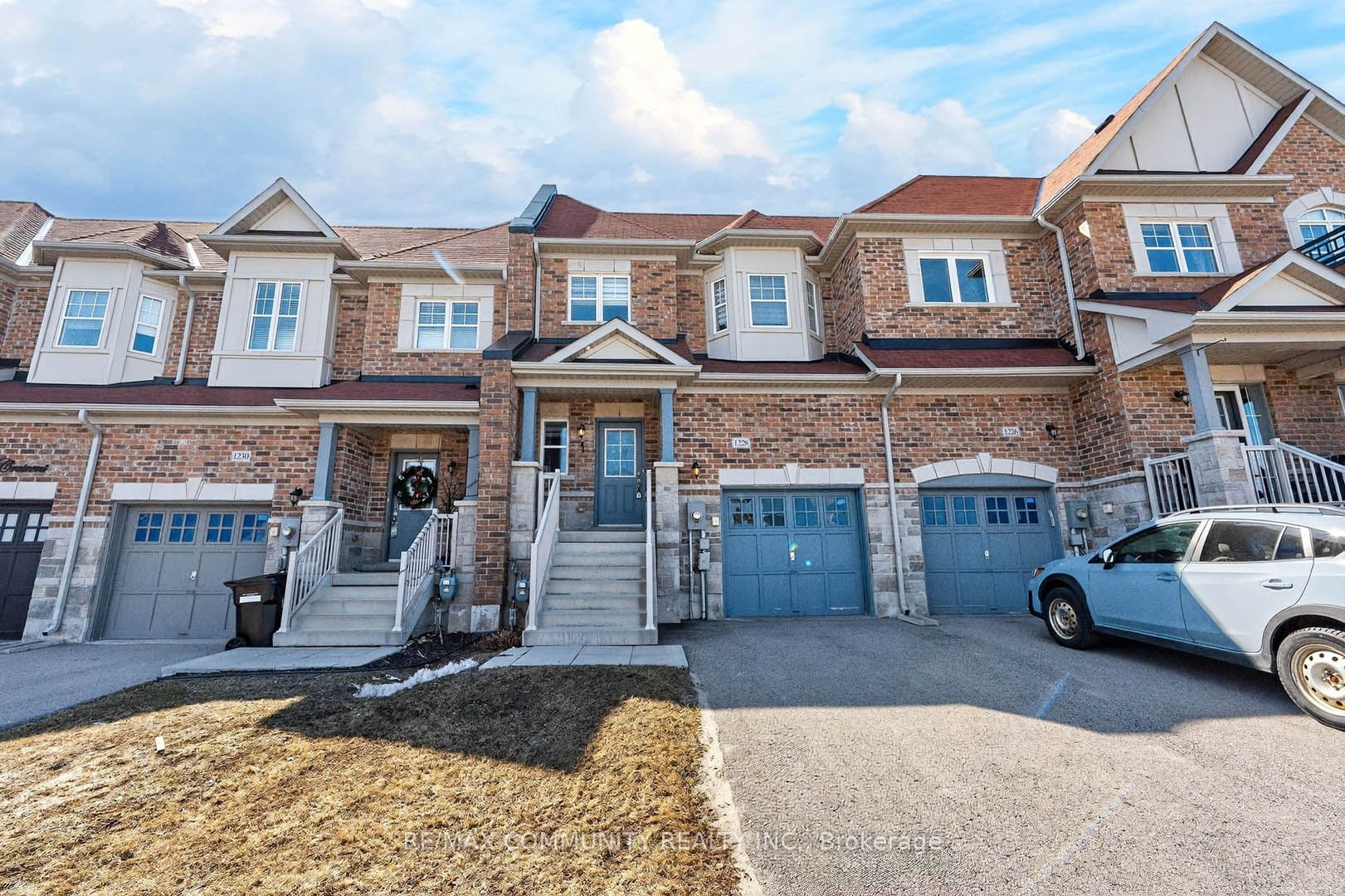 1228 Peelar Crescent, Innisfil, ON L0L 1W0