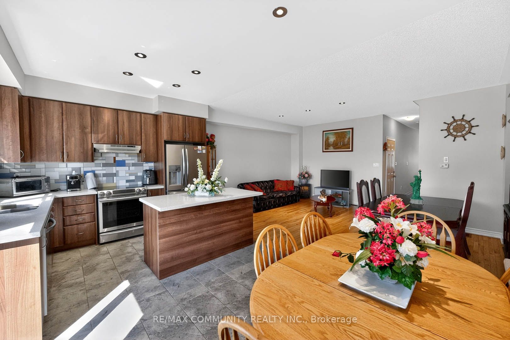 1228 Peelar Crescent, Innisfil, ON L0L 1W0 photo 5