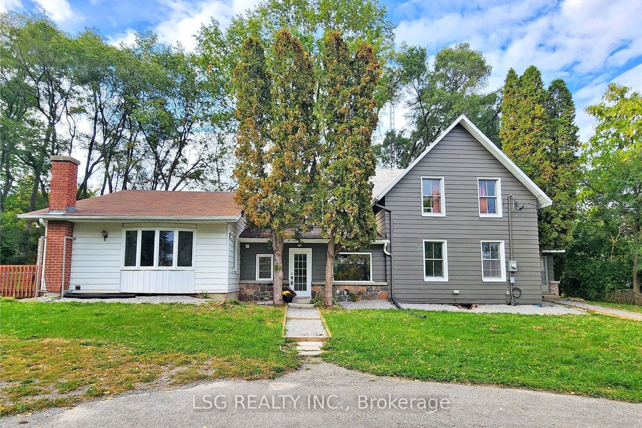 754 The Queensway S Main, Georgina, ON L4P 4C9 photo 2