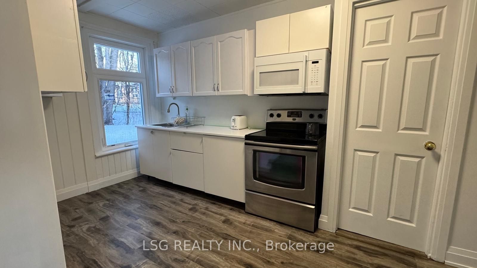754 The Queensway S Main, Georgina, ON L4P 4C9 photo 5