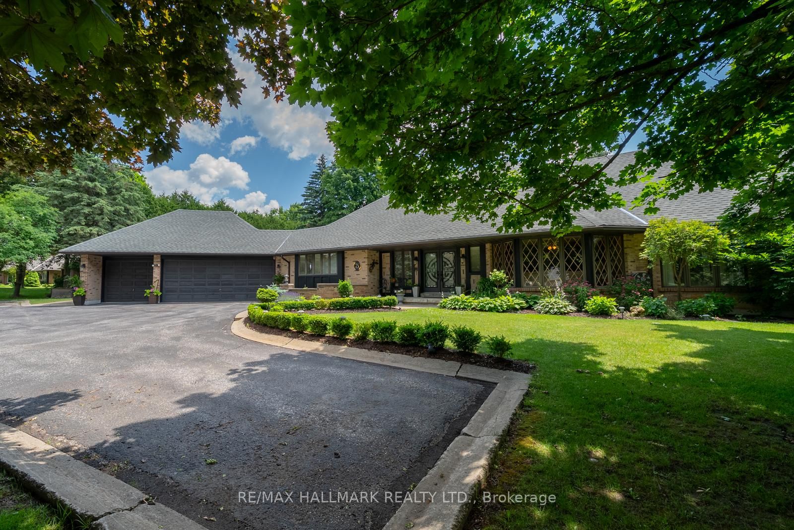 3 Marilyn Avenue, Whitchurch-Stouffville, ON L4A 2C8 photo 2
