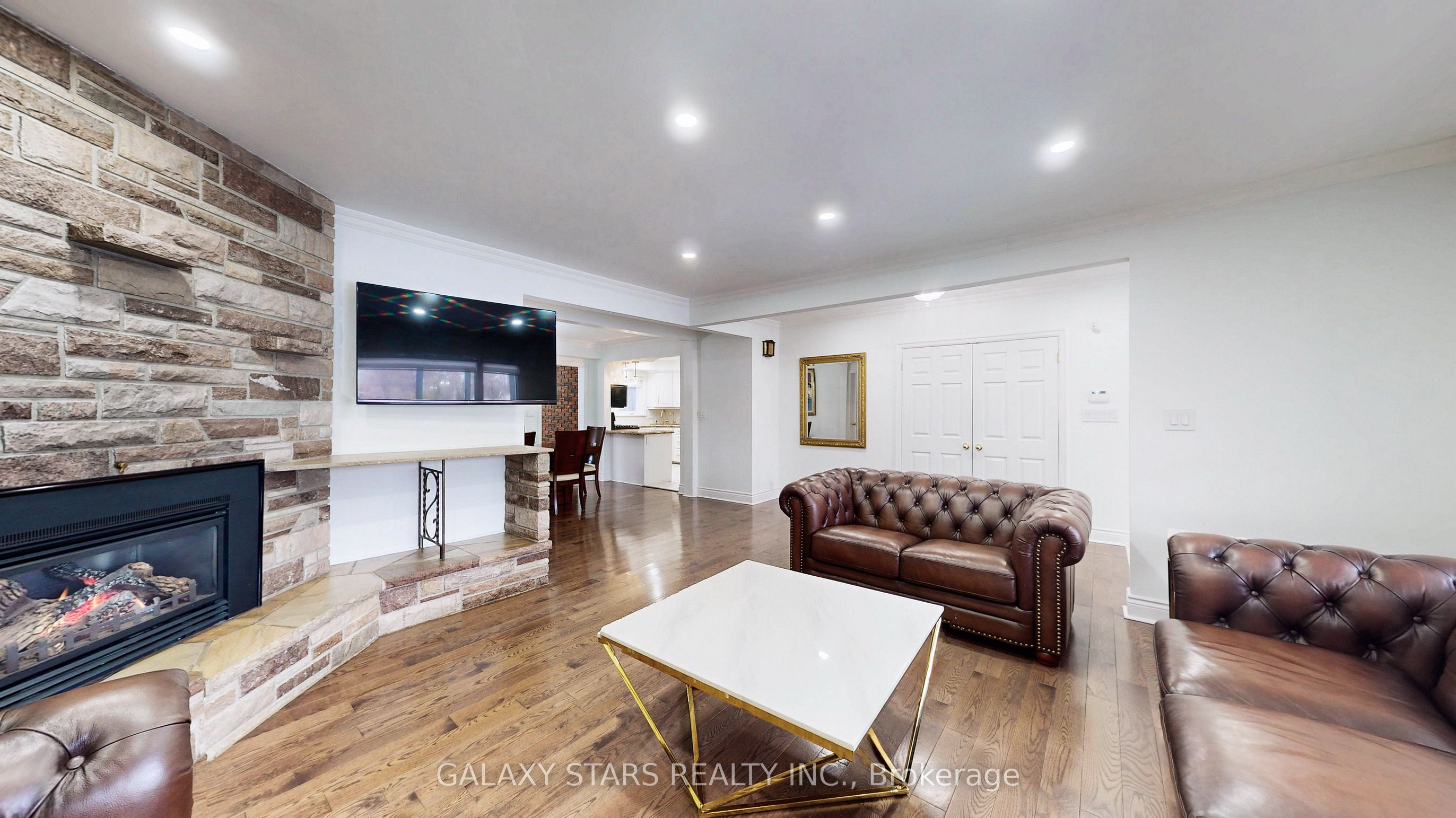 296 Rupert Avenue, Whitchurch-Stouffville, ON L4A 1C9 photo 5