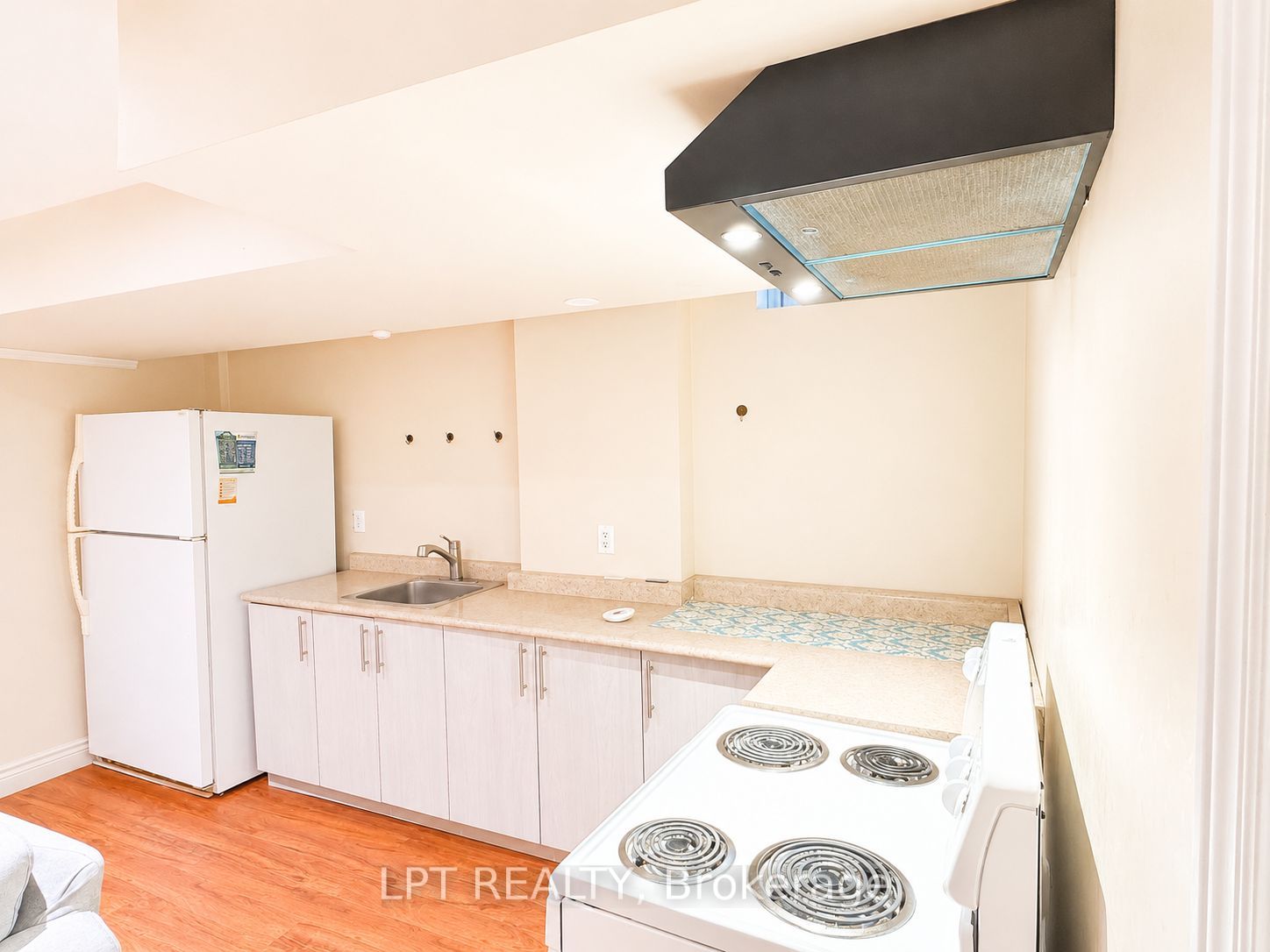 14 Hazelton Avenue Basement, Markham, ON L6C 3C5 photo 5