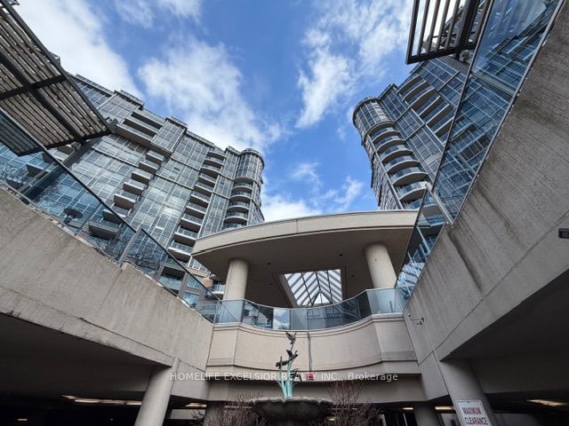 33 Cox Boulevard 825, Markham, ON L3R 8A6 photo 4