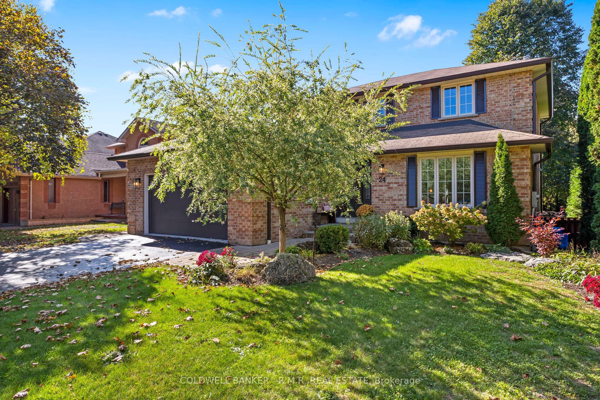 24 Testa Road, Uxbridge, ON L9P 1M2
