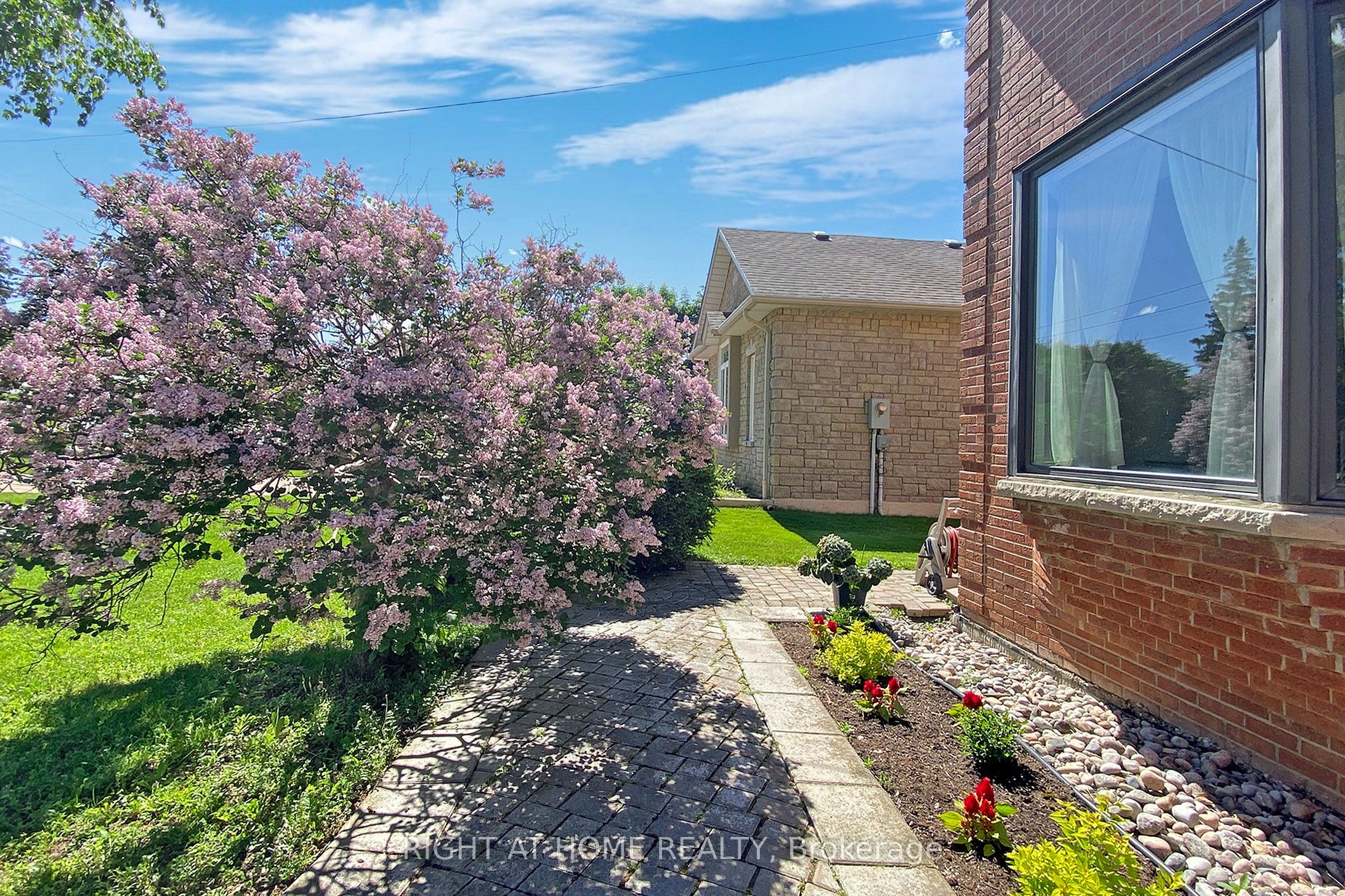 350 Sunset Beach Road, Richmond Hill, ON L4E 3H9 photo 4