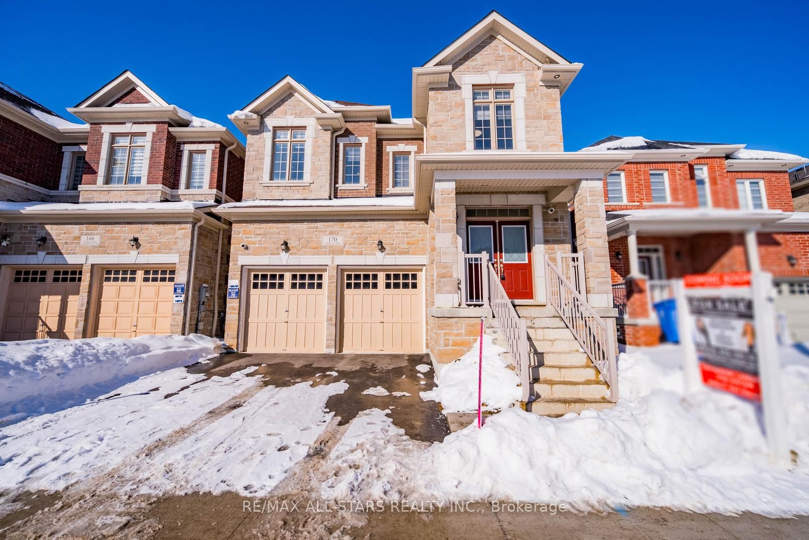170 Fallharvest Way, Whitchurch-Stouffville, ON L4A 5A2 photo 2