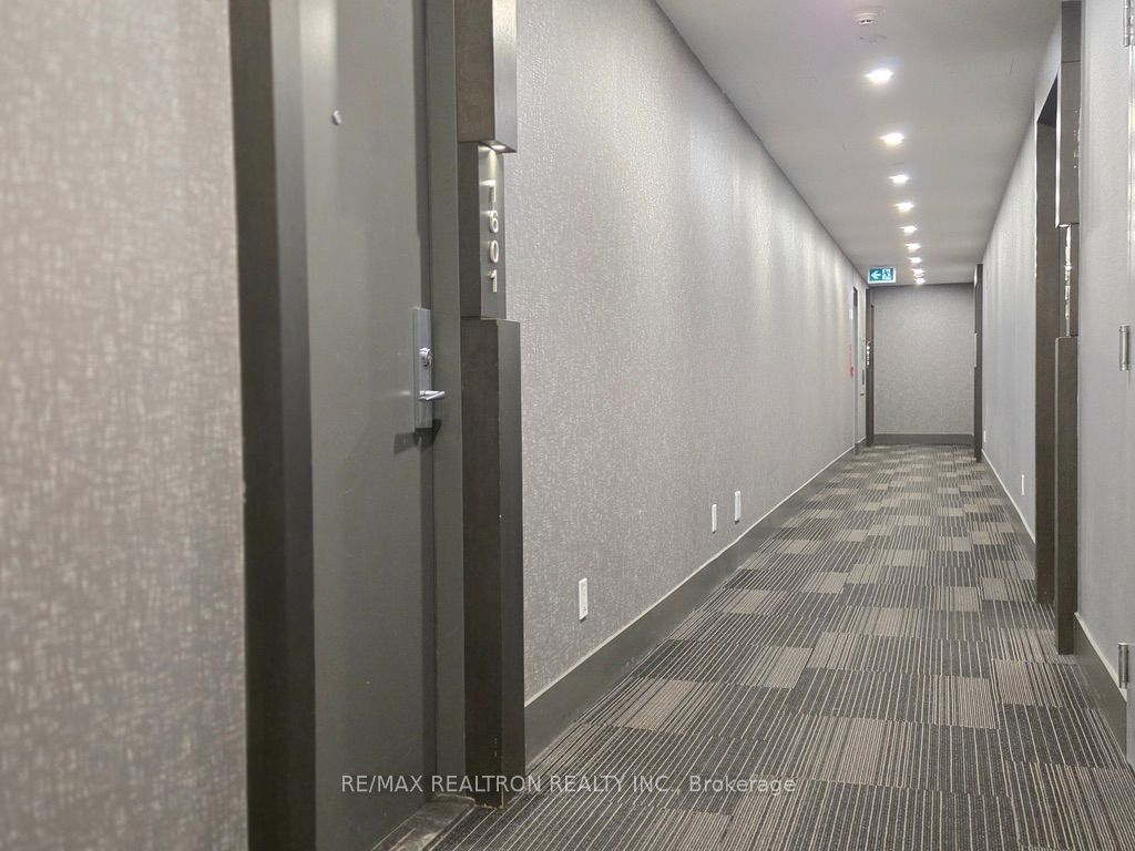 8081 Birchmount Road 1601, Markham, ON L6G 0G5 photo 3