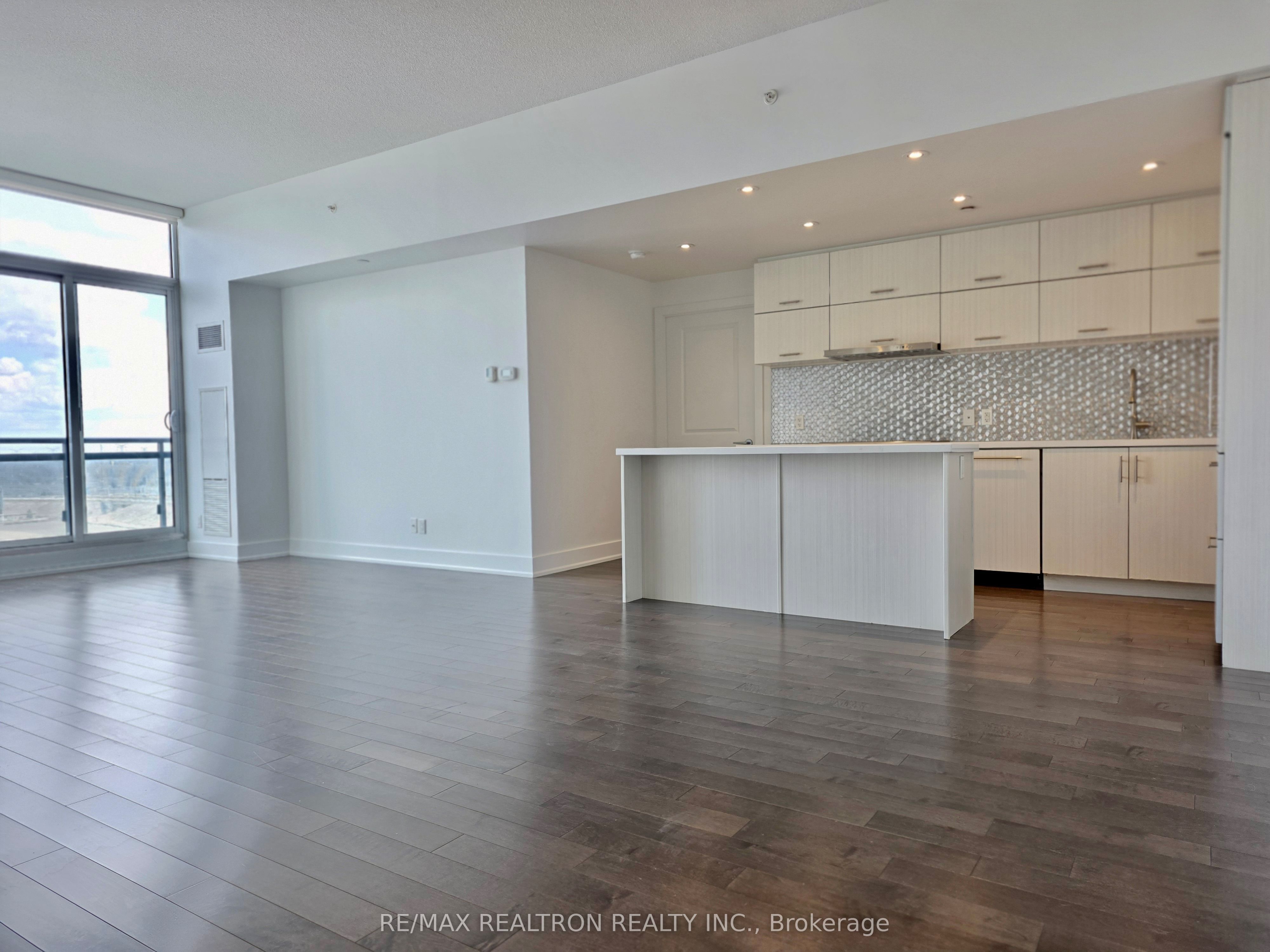 8081 Birchmount Road 1601, Markham, ON L6G 0G5 photo 4