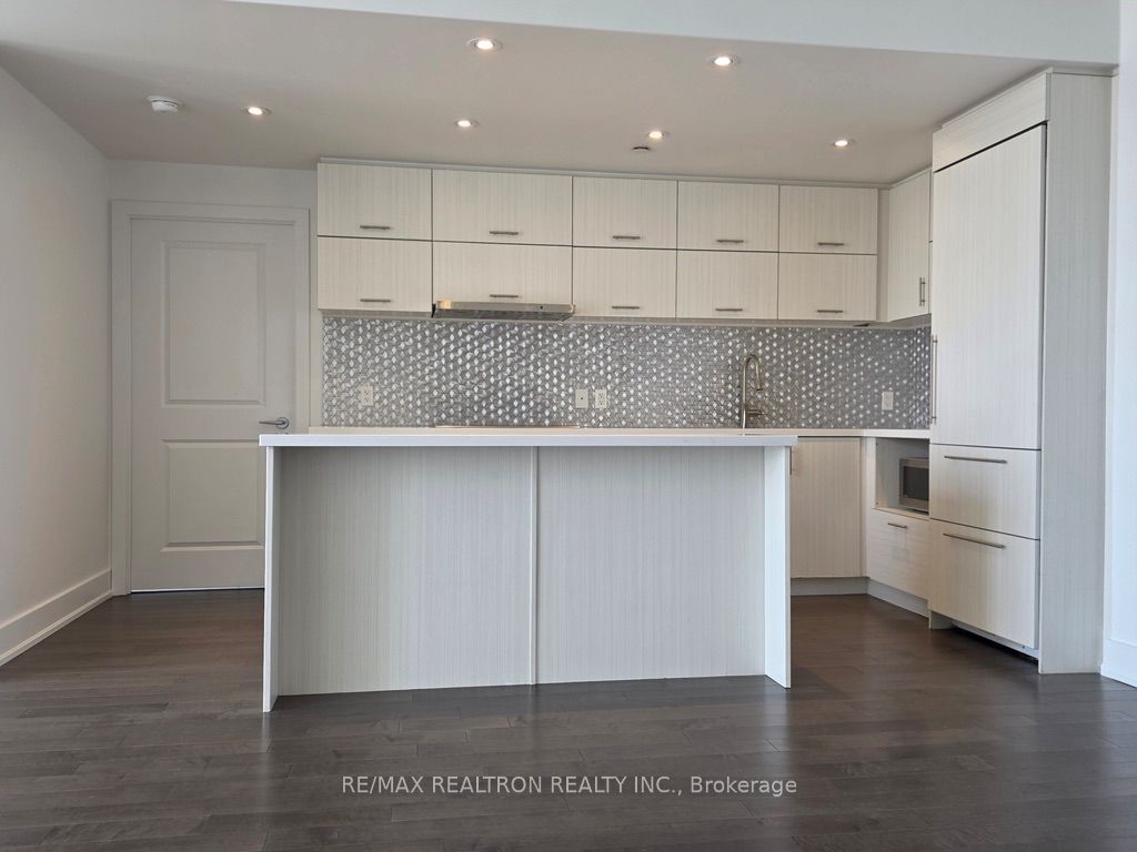 8081 Birchmount Road 1601, Markham, ON L6G 0G5 photo 5