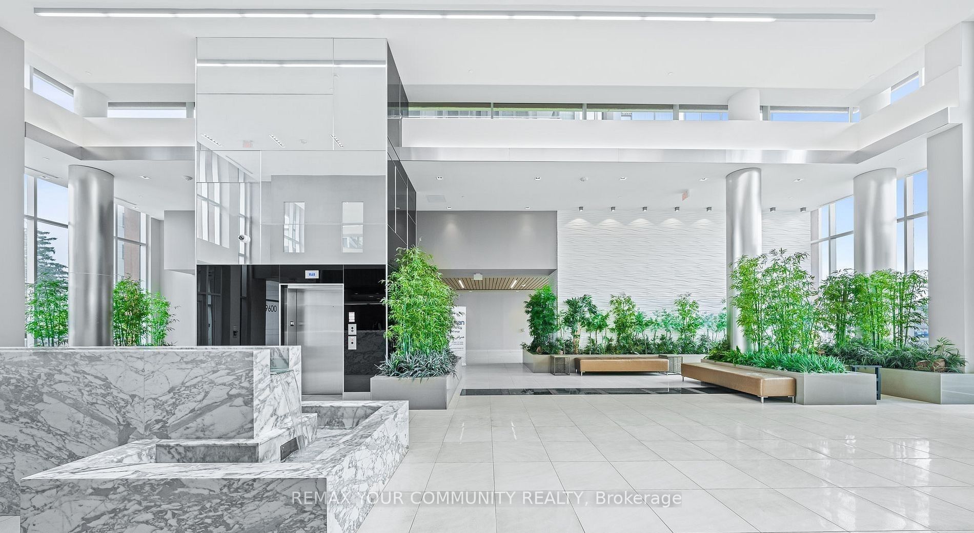 9608 Yonge Street 1502 A, Richmond Hill, ON L4C 1V6 photo 4