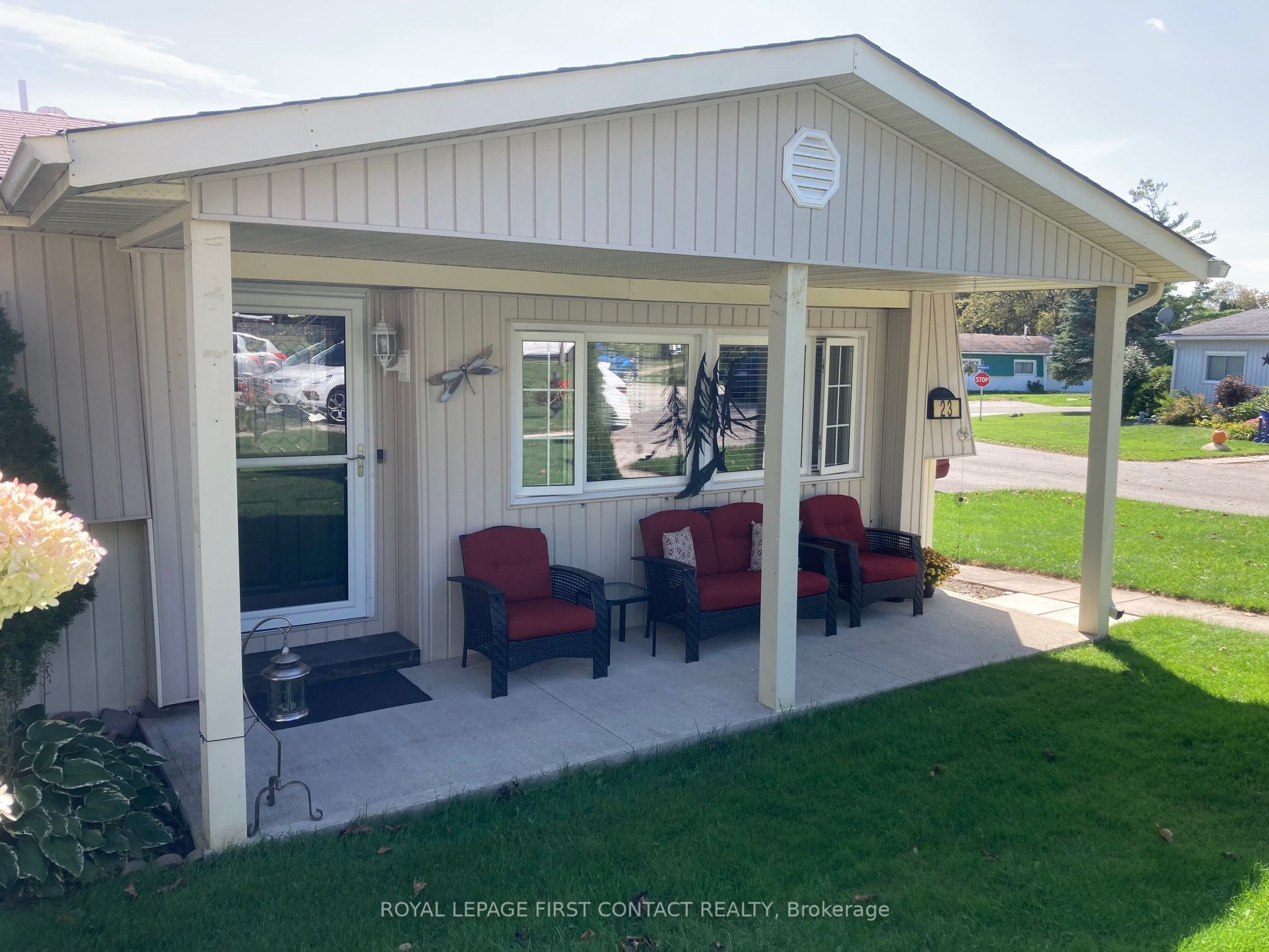 23 Mimosa Crescent, Innisfil, ON L9S 1P9 photo 3