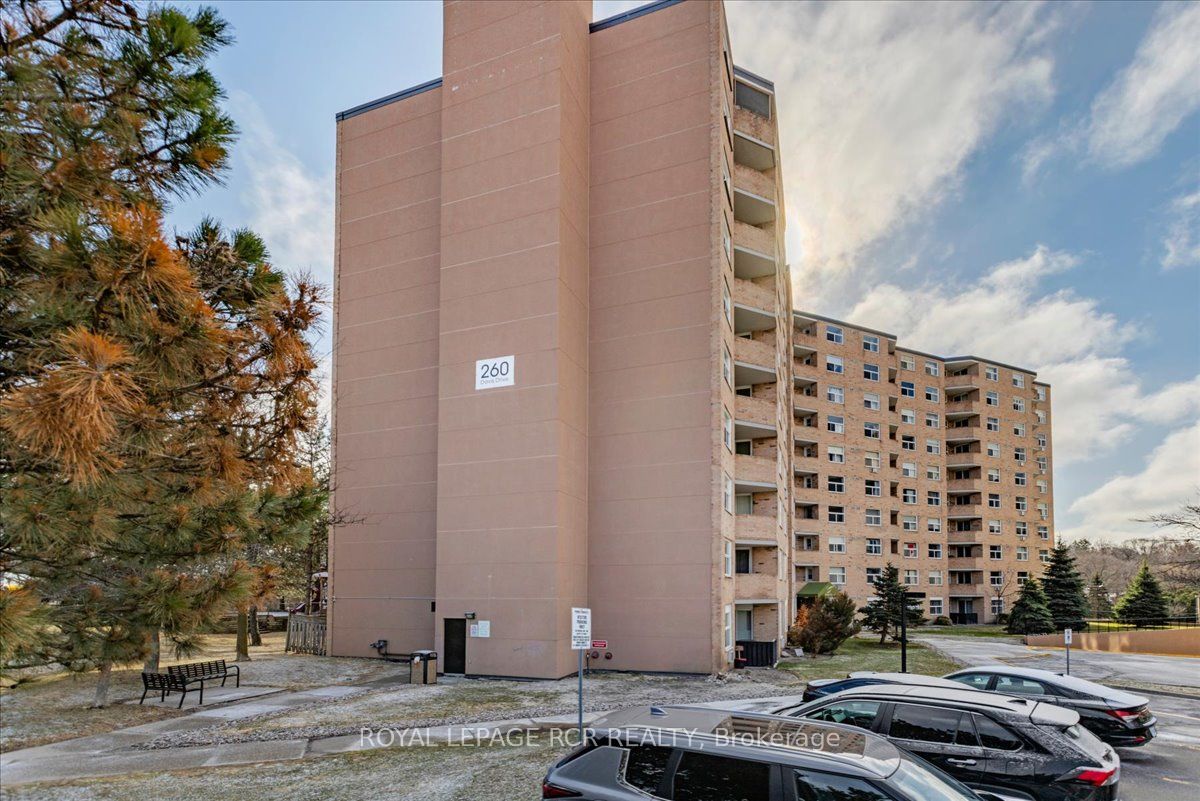 260 Davis Drive 613, Newmarket, ON L3Y 7C3 photo 3