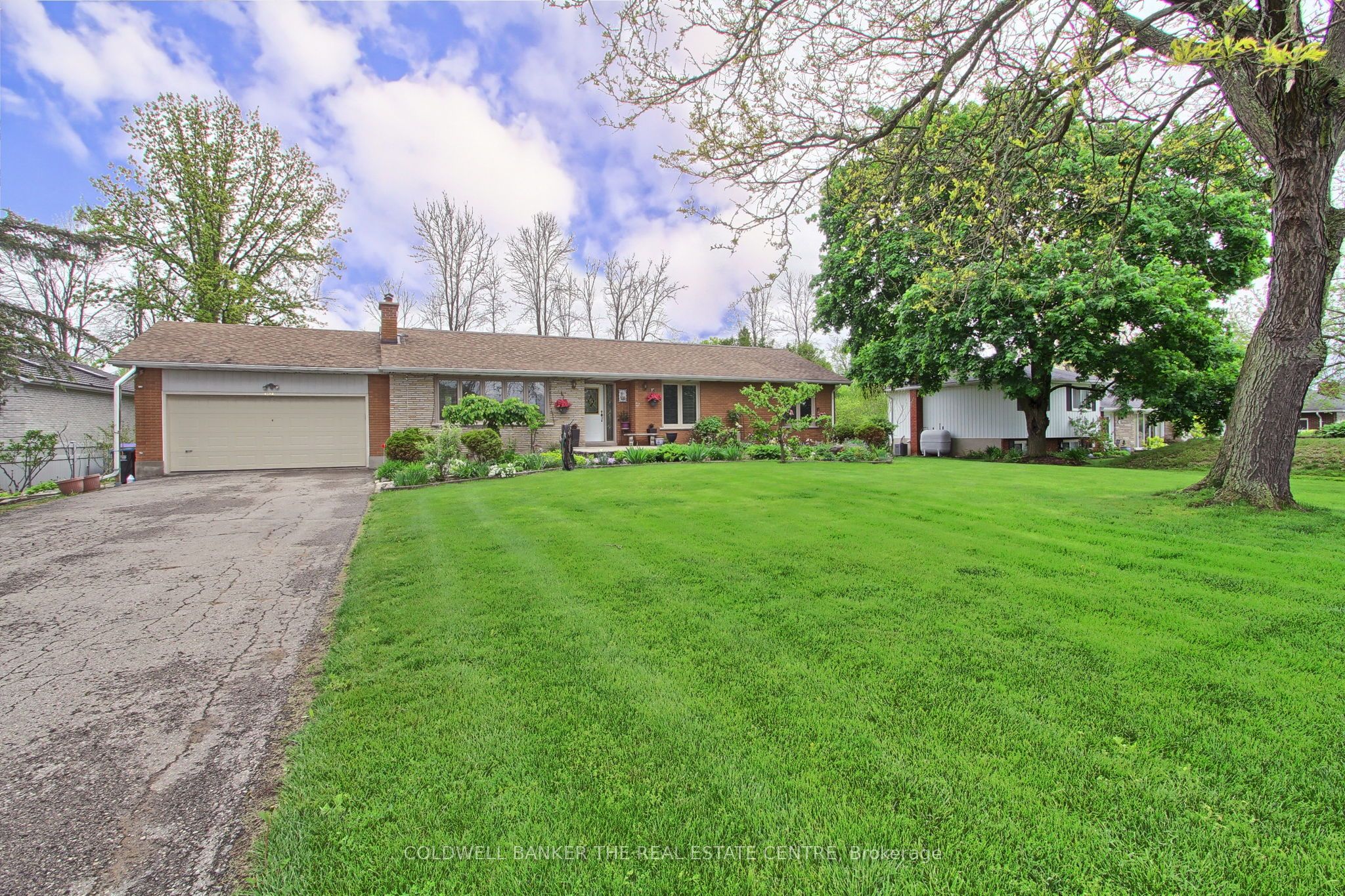 1324 Shore Acres (County Rd 3) Drive, Innisfil, ON L0L 1R0 photo 4