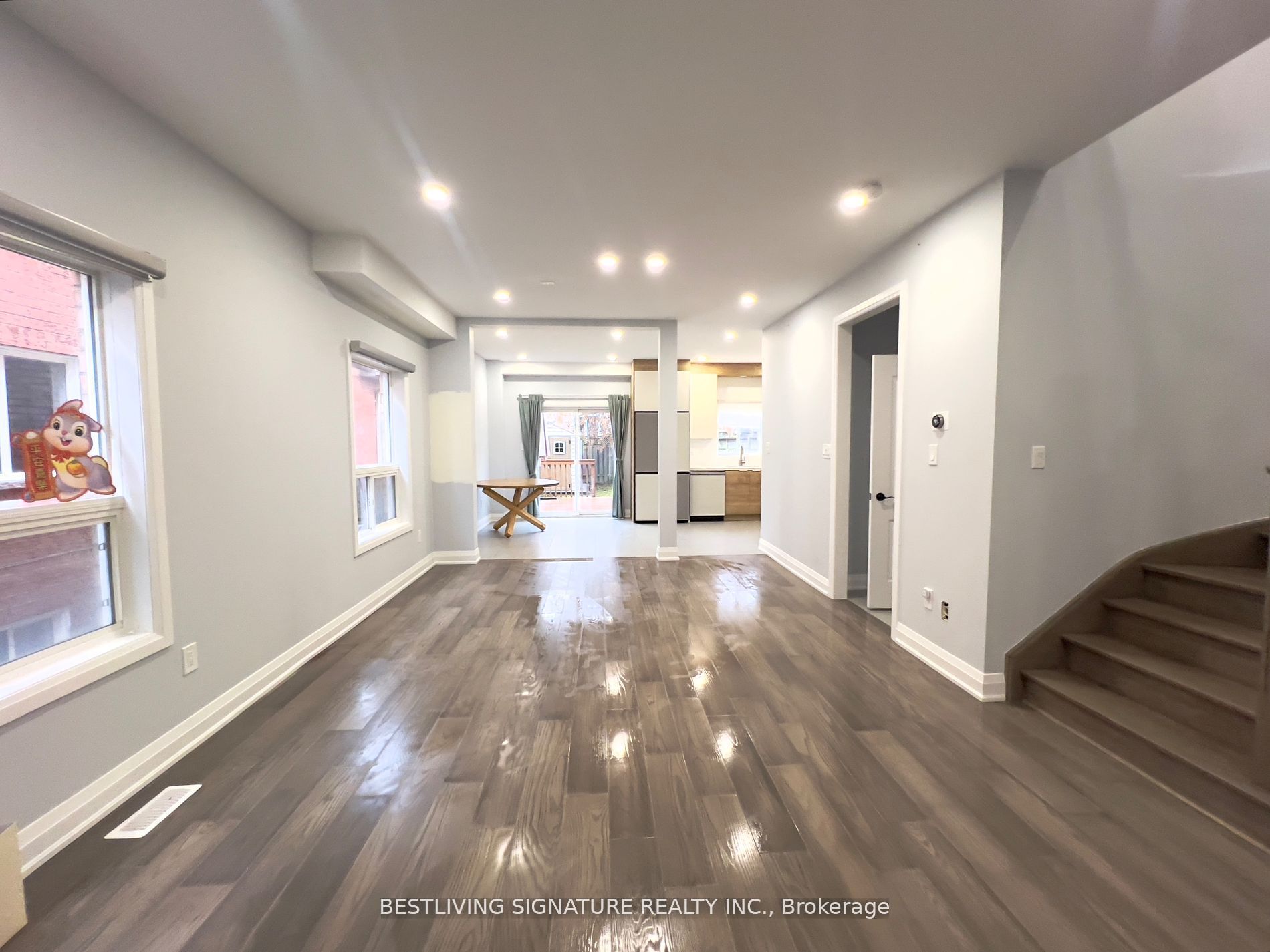 103 Antique Drive, Richmond Hill, ON L4E 4G3 photo 3