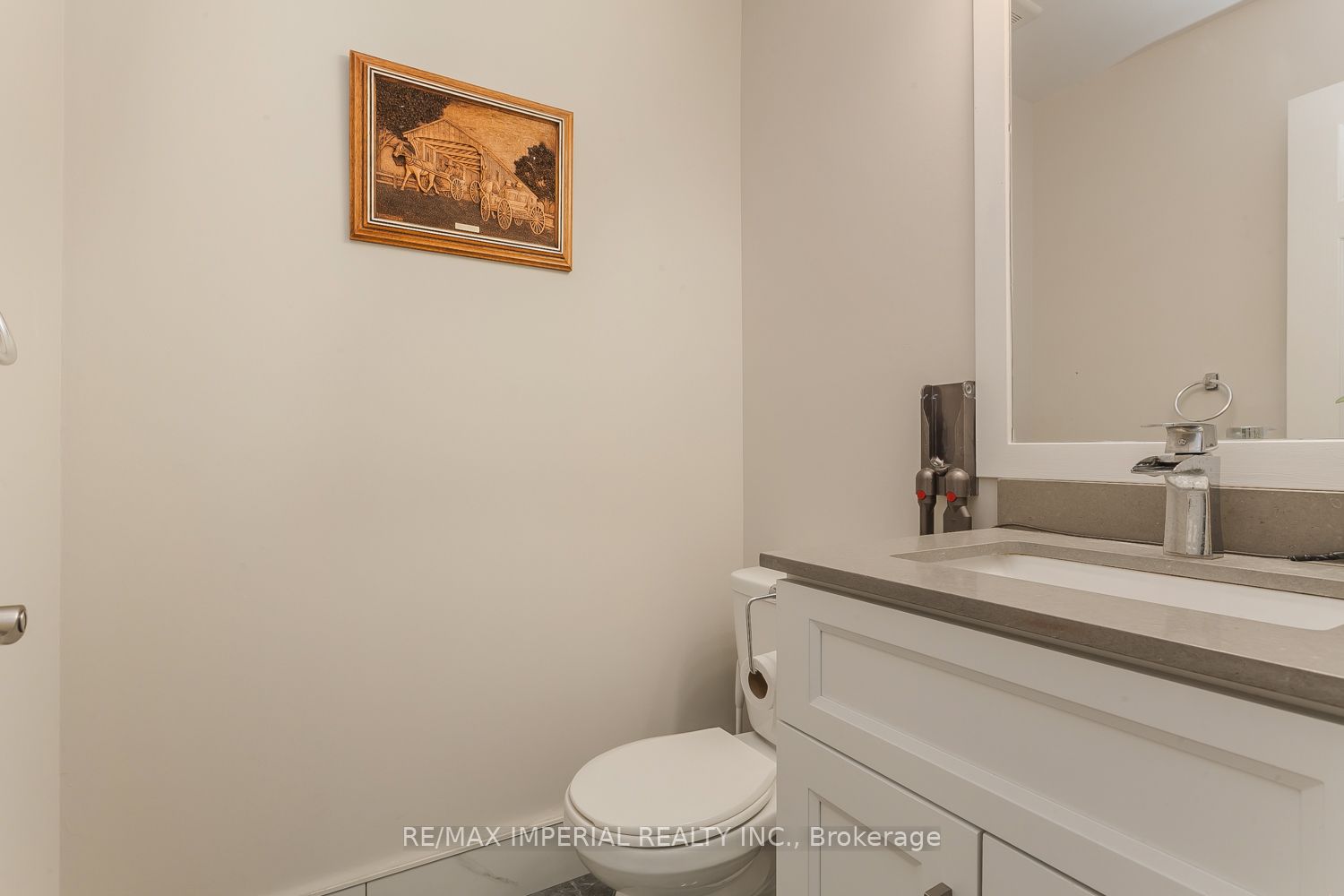 85 NE Maple Ridge Crescent E, Markham, ON L6E 1T8 photo 4