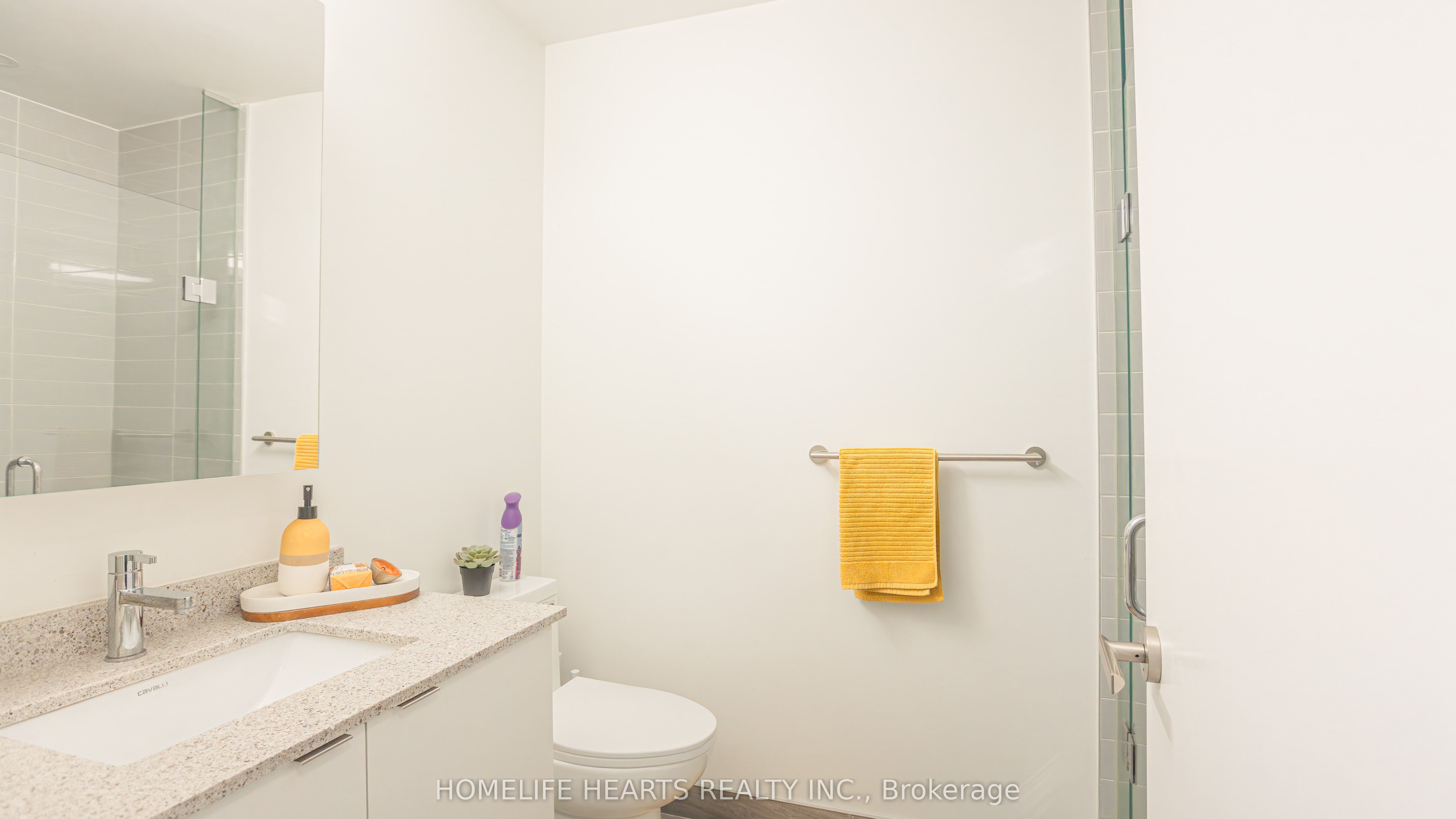 8868 Yonge Street 818, Richmond Hill, ON L4C 1Z8 photo 3
