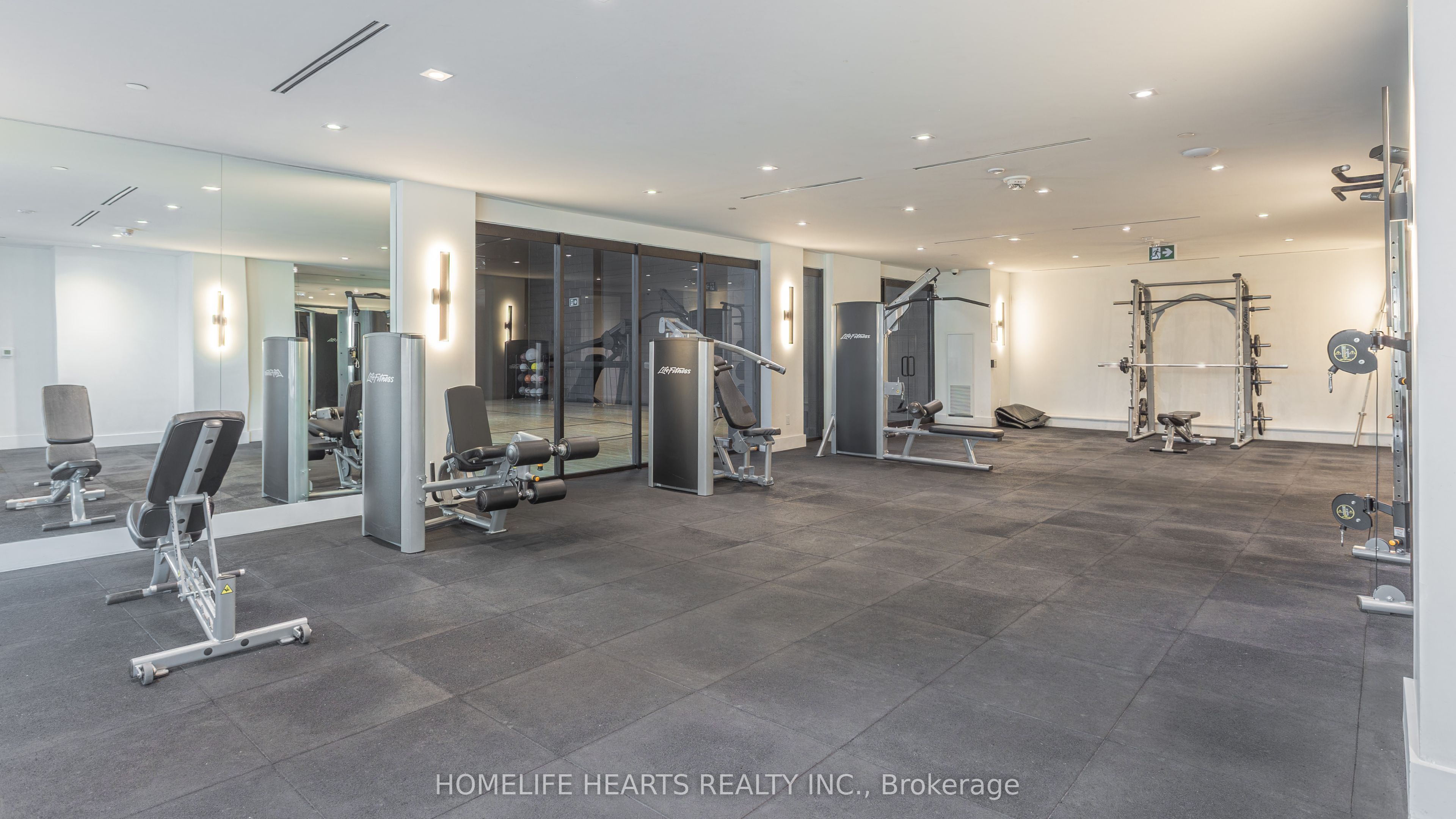 8868 Yonge Street 818, Richmond Hill, ON L4C 1Z8 photo 5