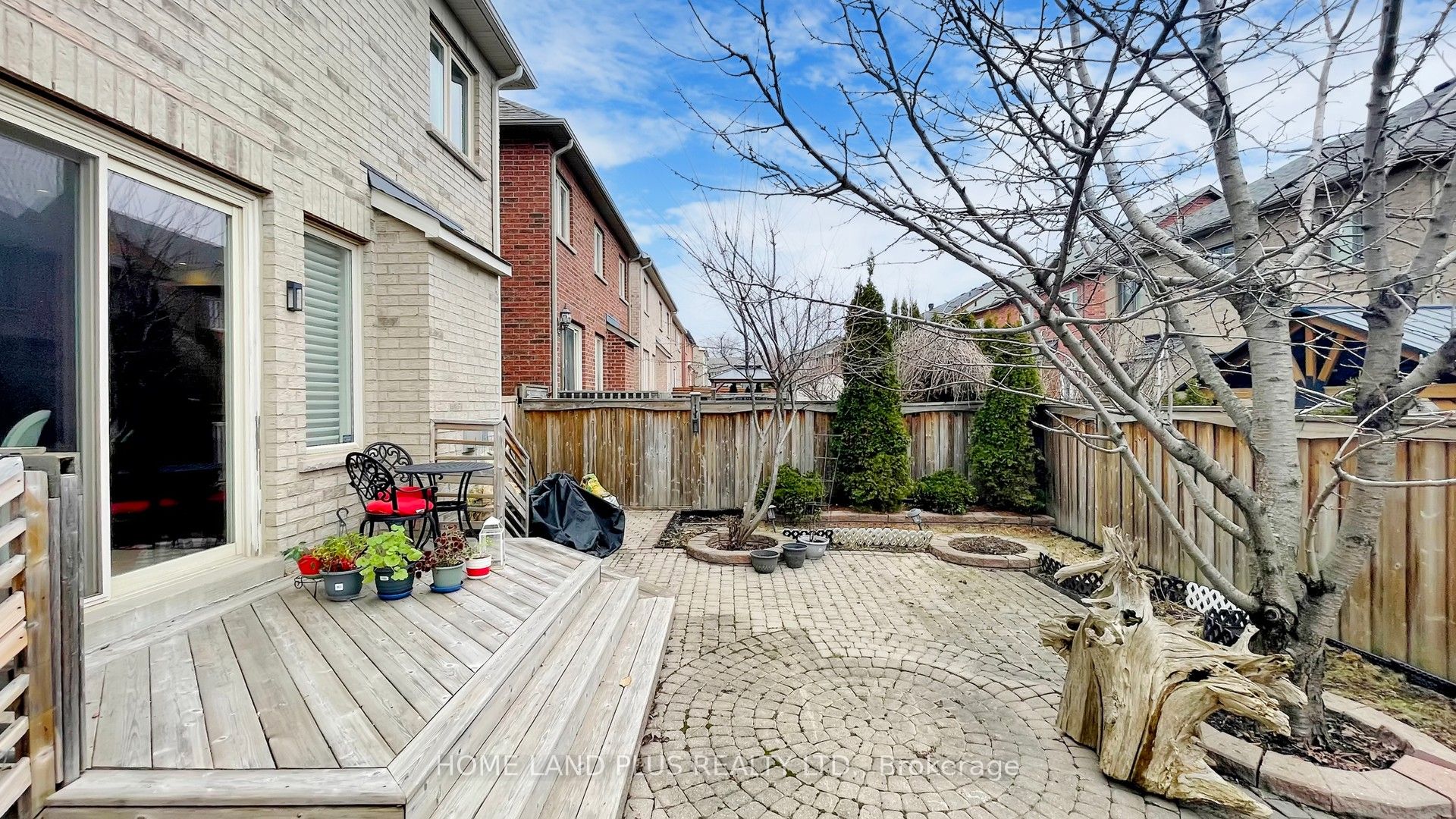 48 Langhorst Crescent E, Richmond Hill, ON L4E 0A9 photo 4