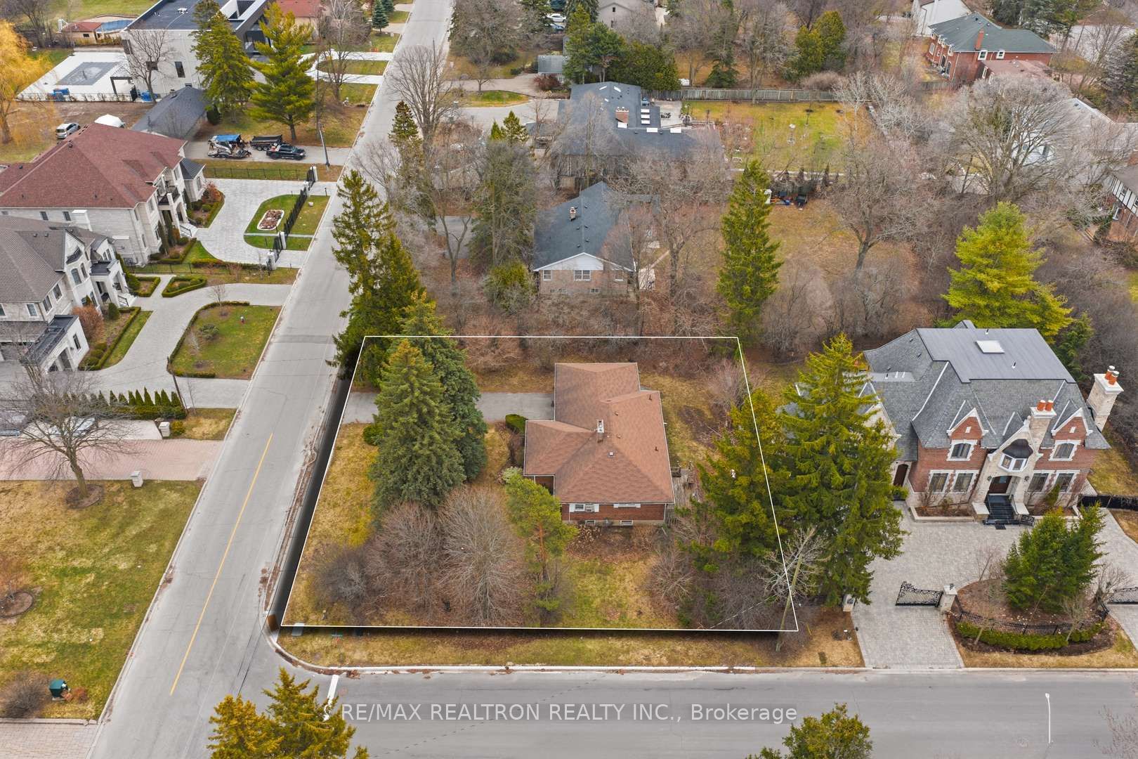 17 Denham Drive, Richmond Hill, ON L4C 6H6 photo 5