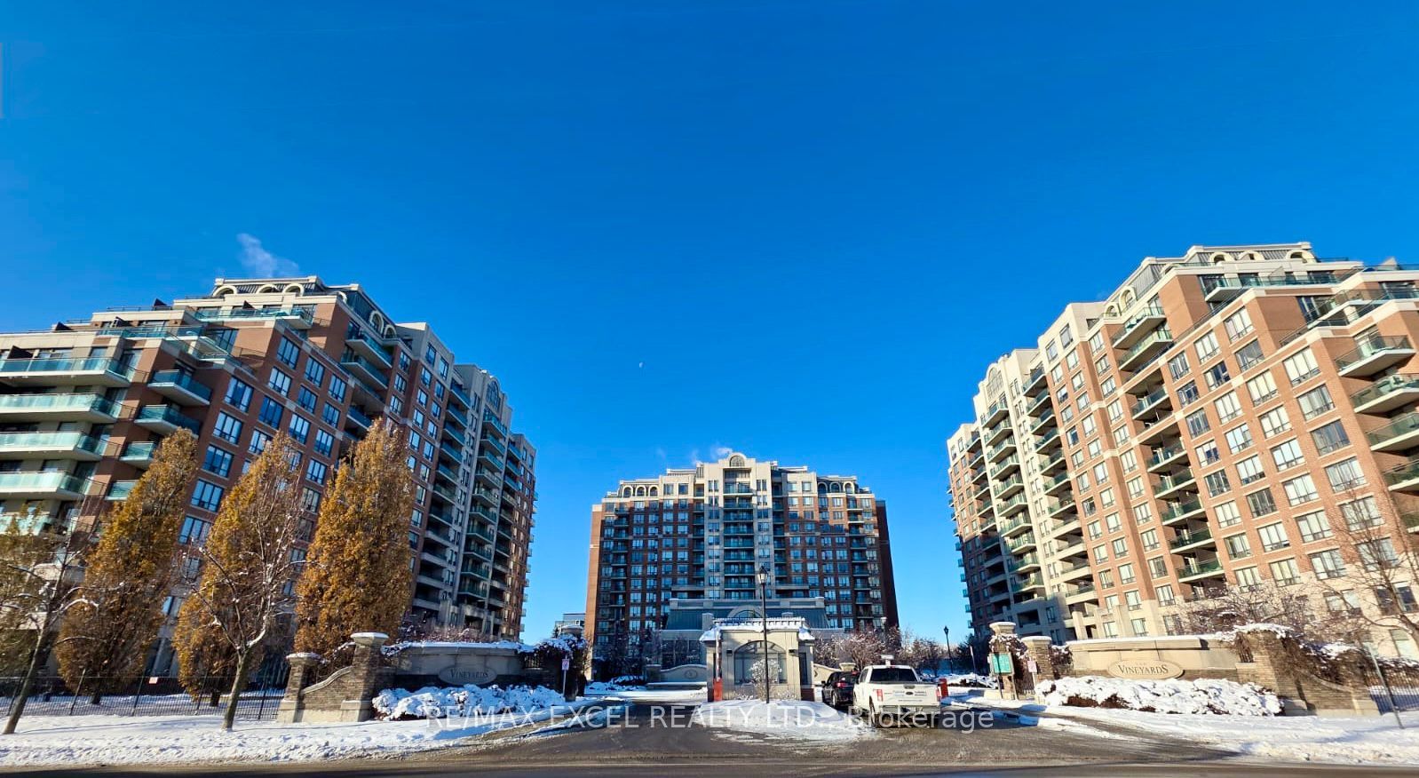 350 Red Maple Road 712, Richmond Hill, ON L4C 0T5 photo 3