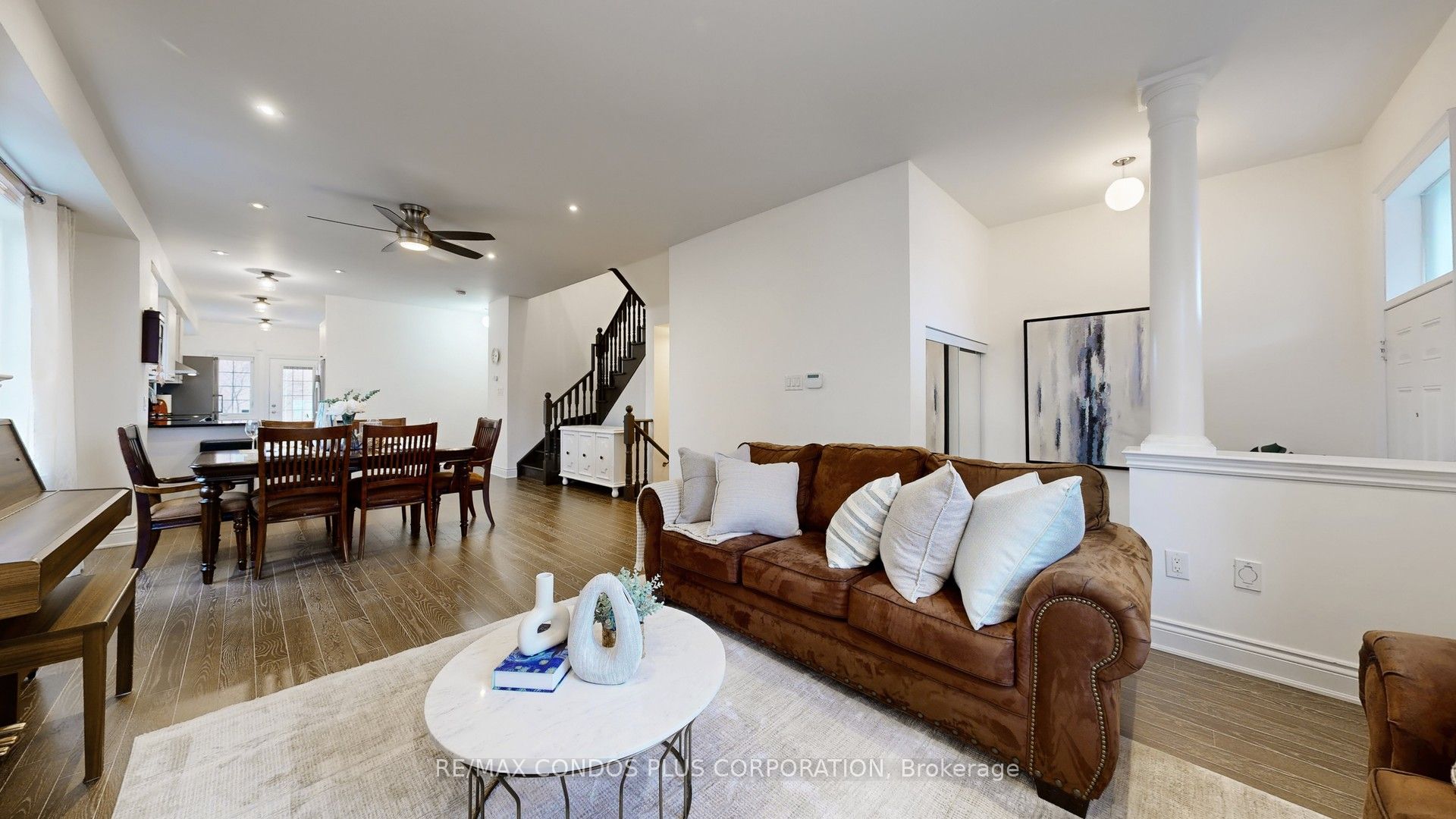 8777 Dufferin Street 22, Vaughan, ON L4J 8W3 photo 4